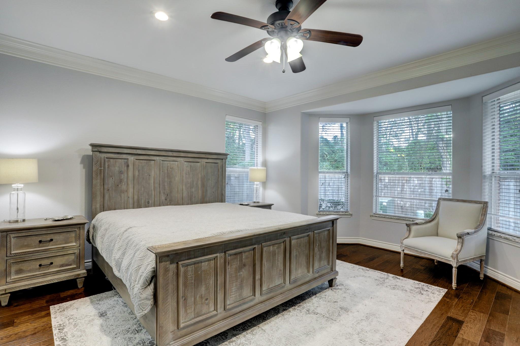 86 N Hollylaurel Circle