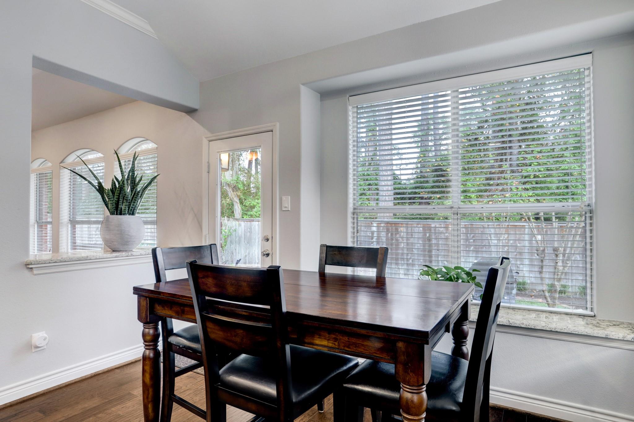 86 N Hollylaurel Circle