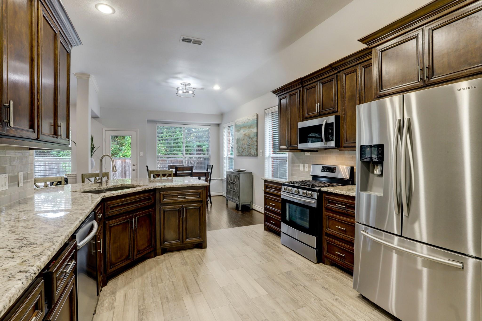 86 N Hollylaurel Circle