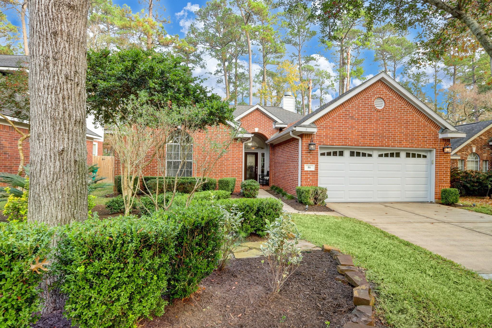 86 N Hollylaurel Circle