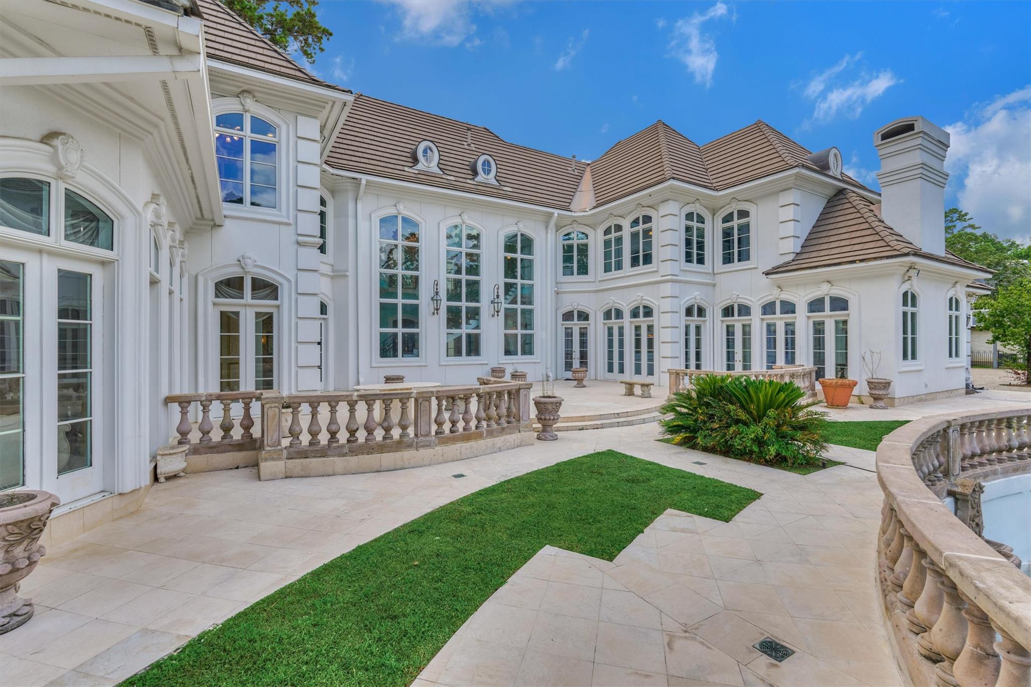 206 N Tranquil Path