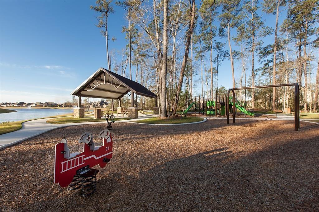 2622 Ivy Wood Lane