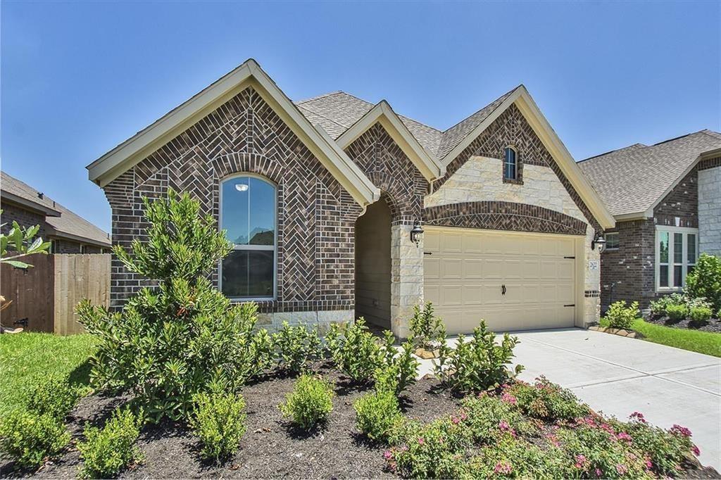 2622 Ivy Wood Lane