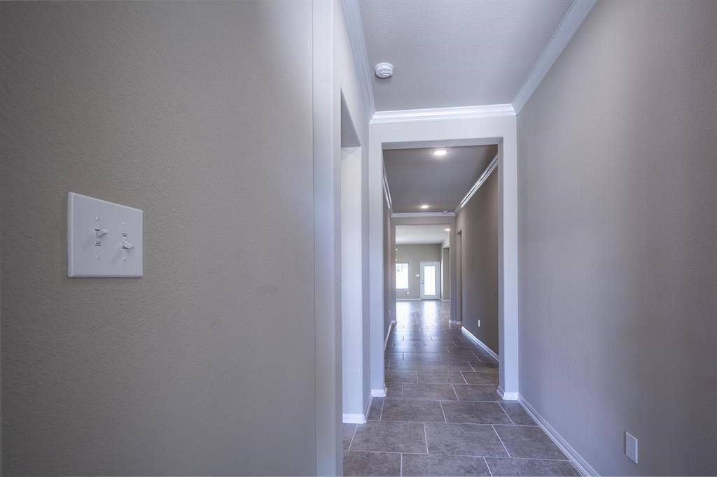 2622 Ivy Wood Lane