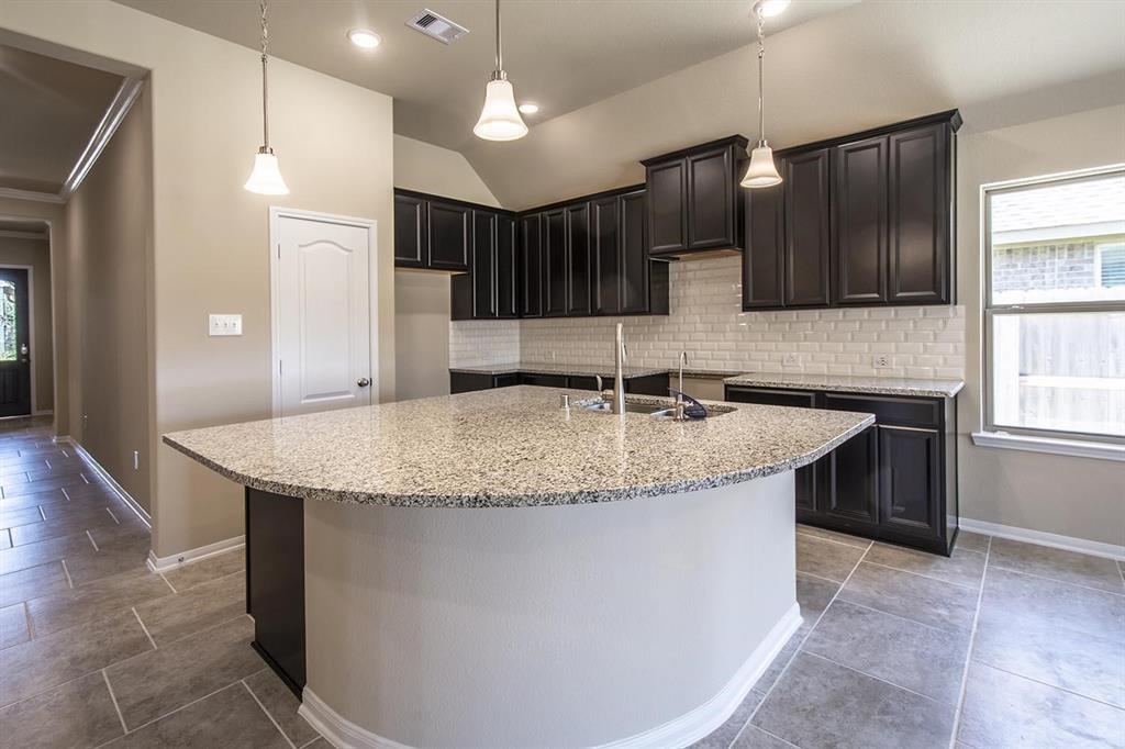 2622 Ivy Wood Lane