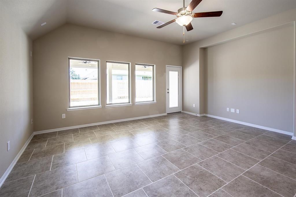 2622 Ivy Wood Lane