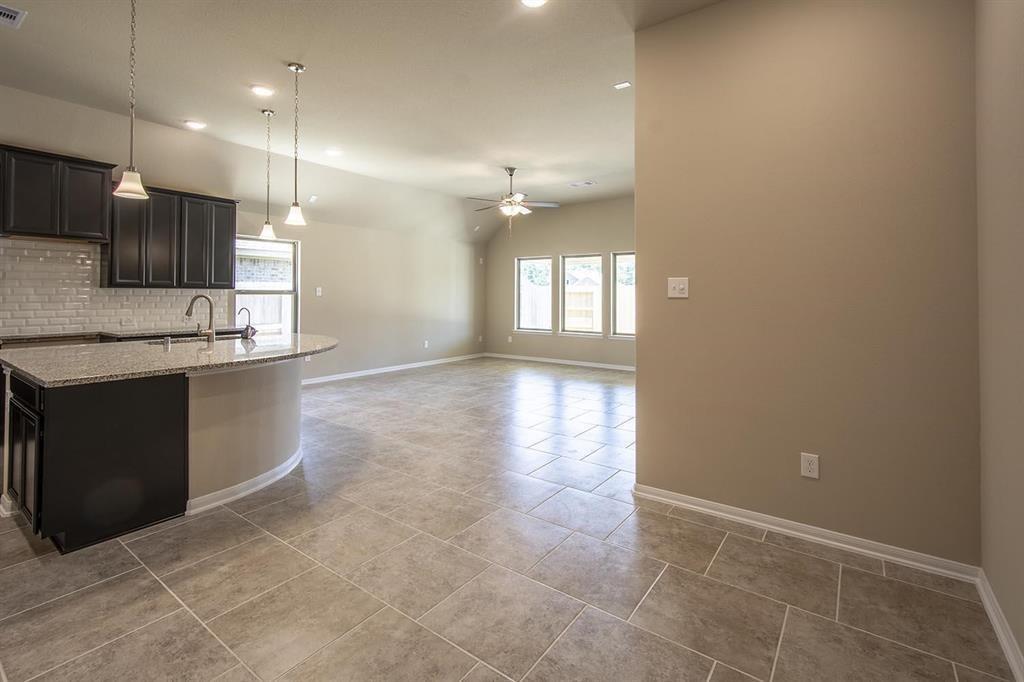 2622 Ivy Wood Lane