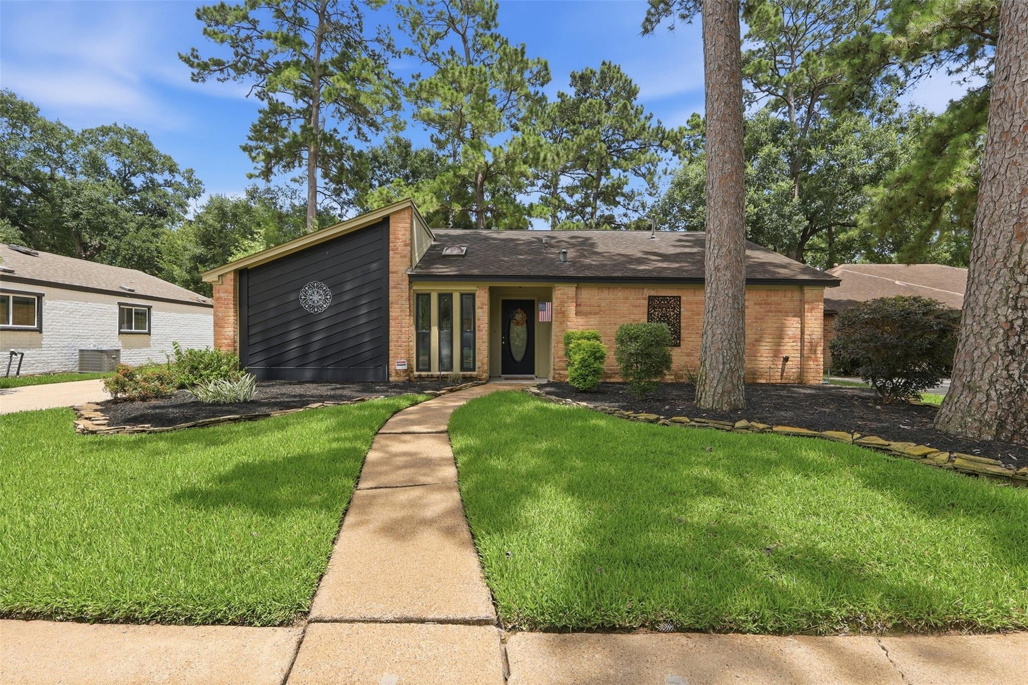 15122 Forest Lodge Drive