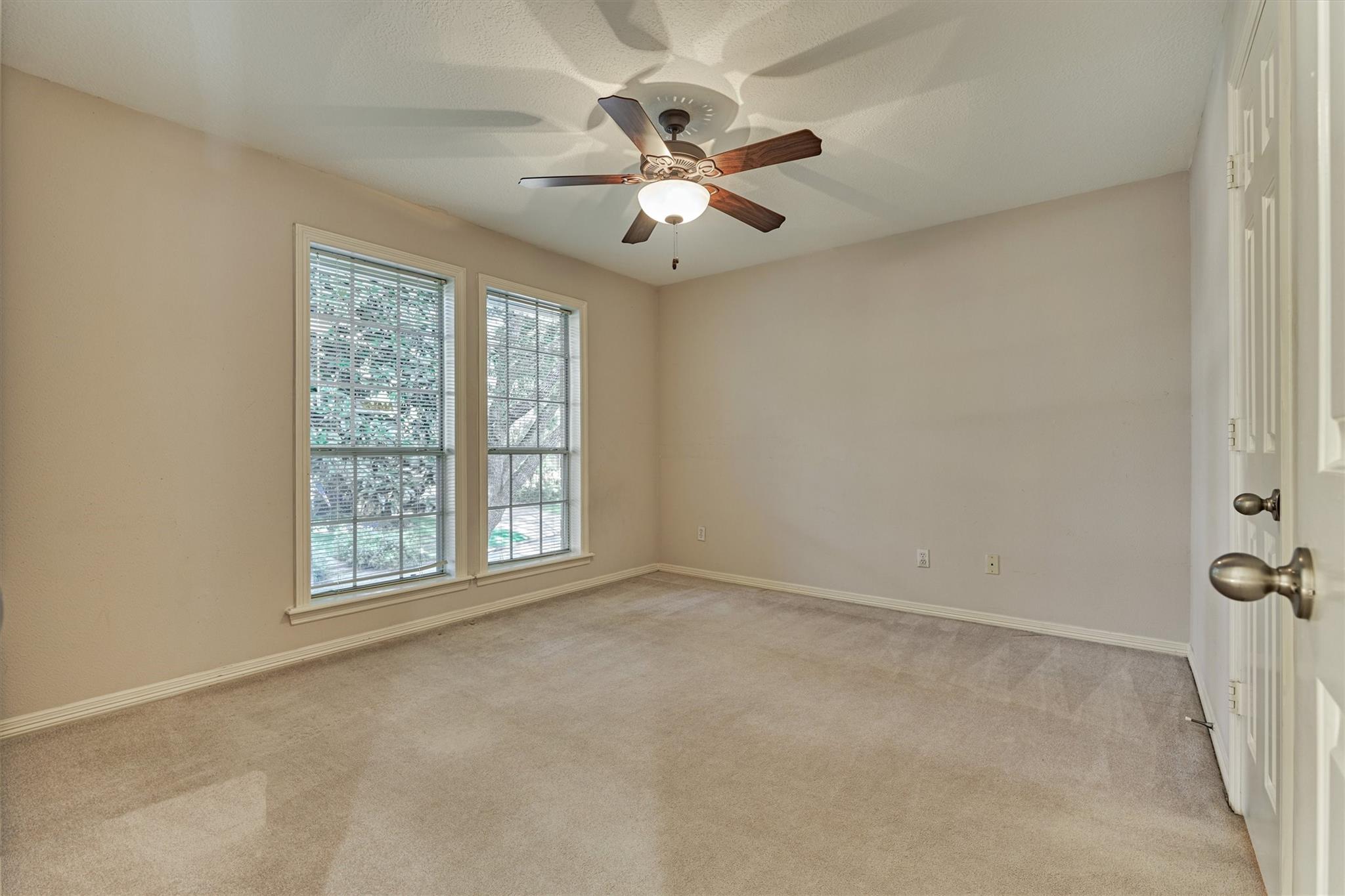 11 Turtle Rock Court
