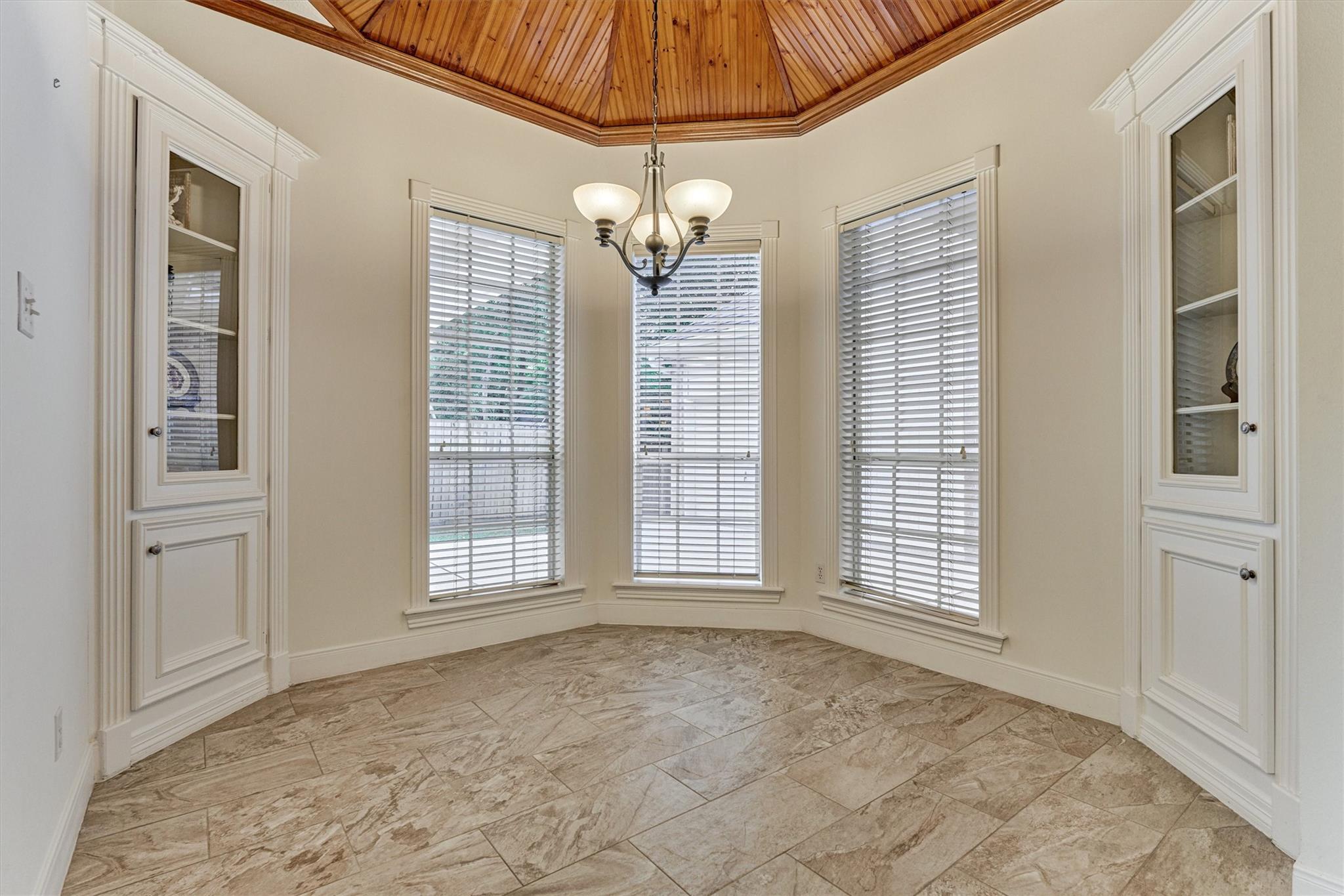 11 Turtle Rock Court