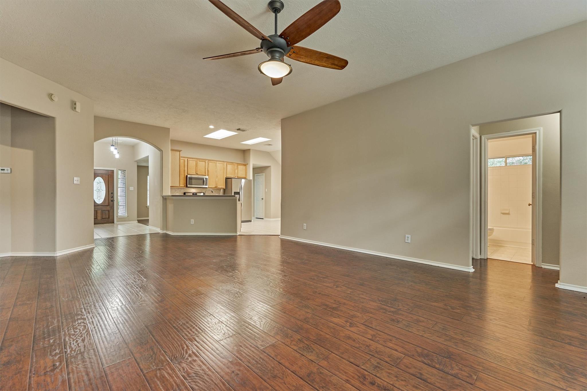 27 E Russet Grove Circle