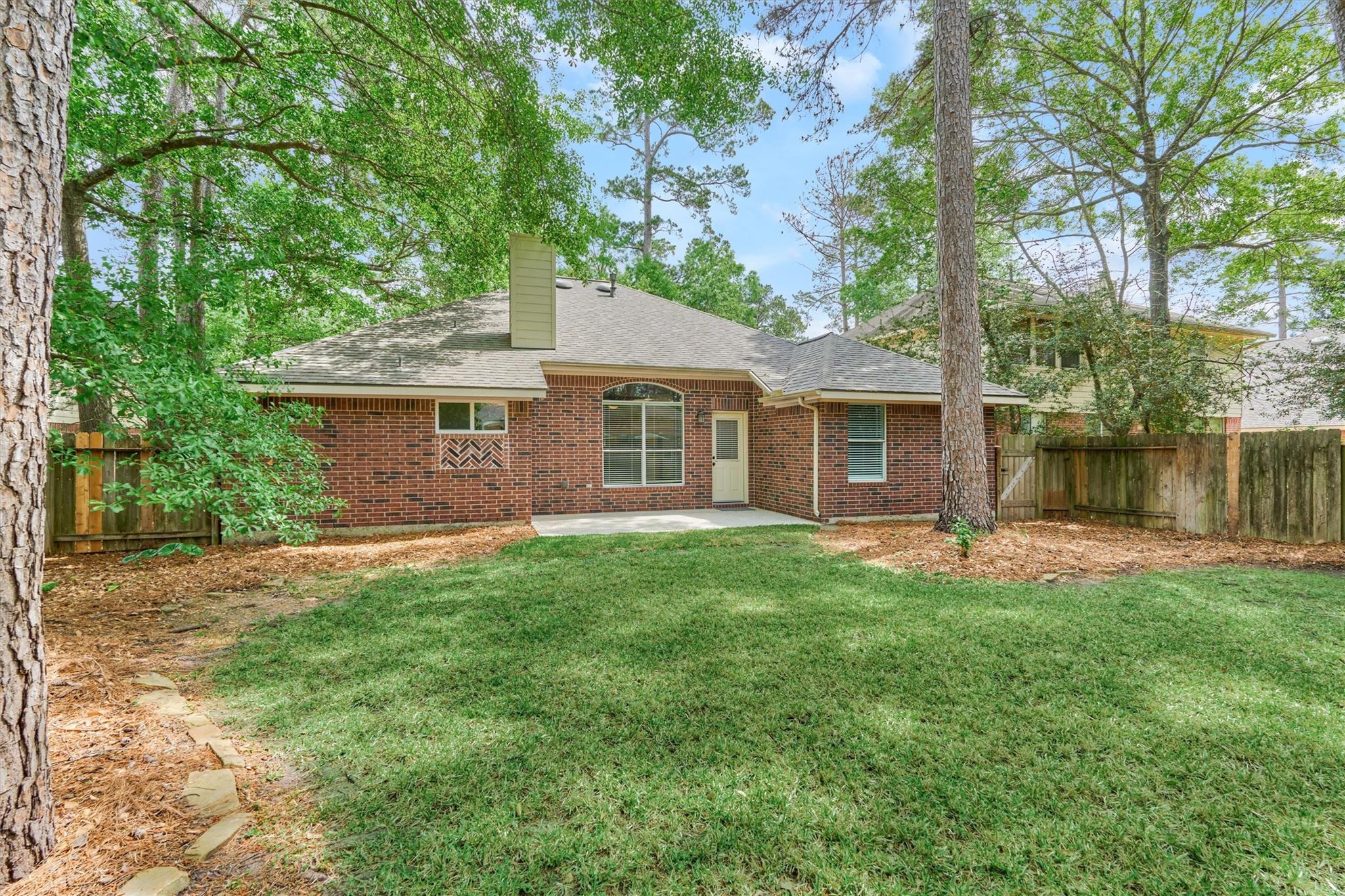 27 E Russet Grove Circle