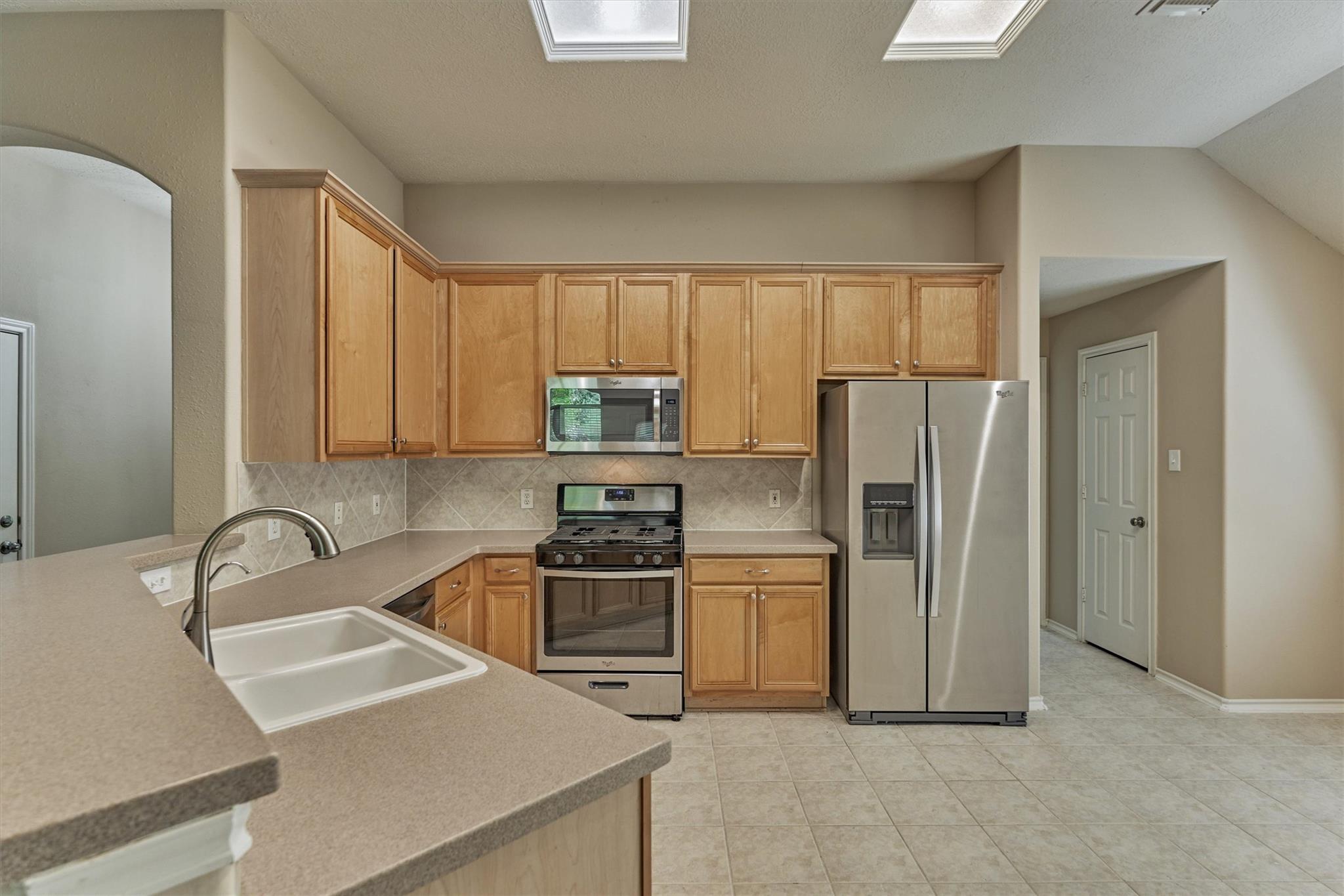 27 E Russet Grove Circle