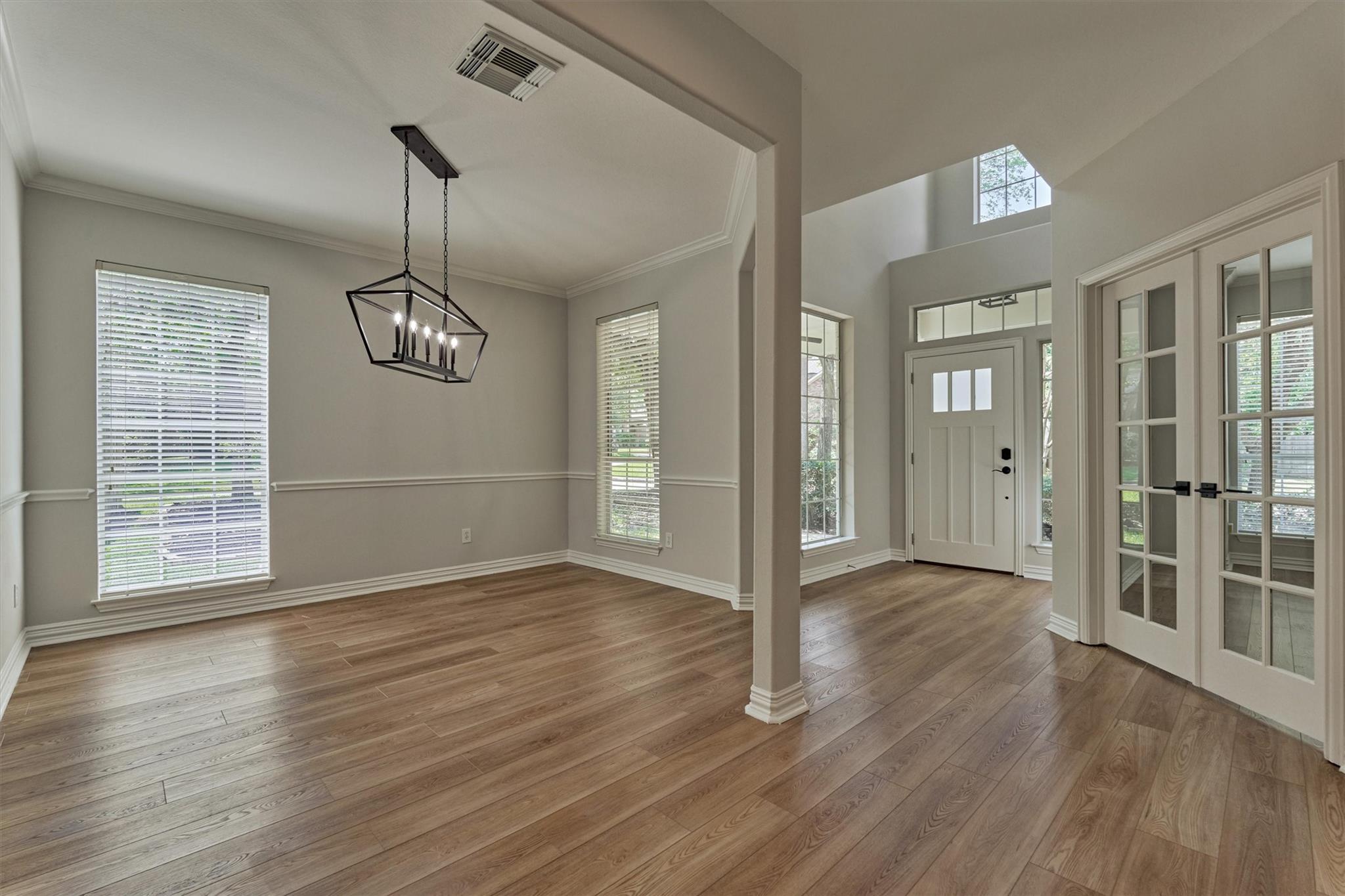 71 W Artist Grove Place