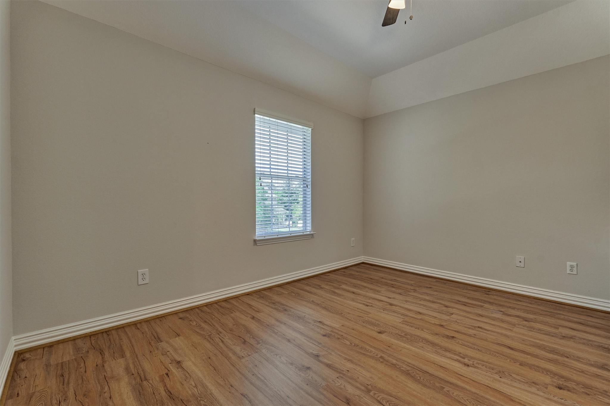 71 W Artist Grove Place