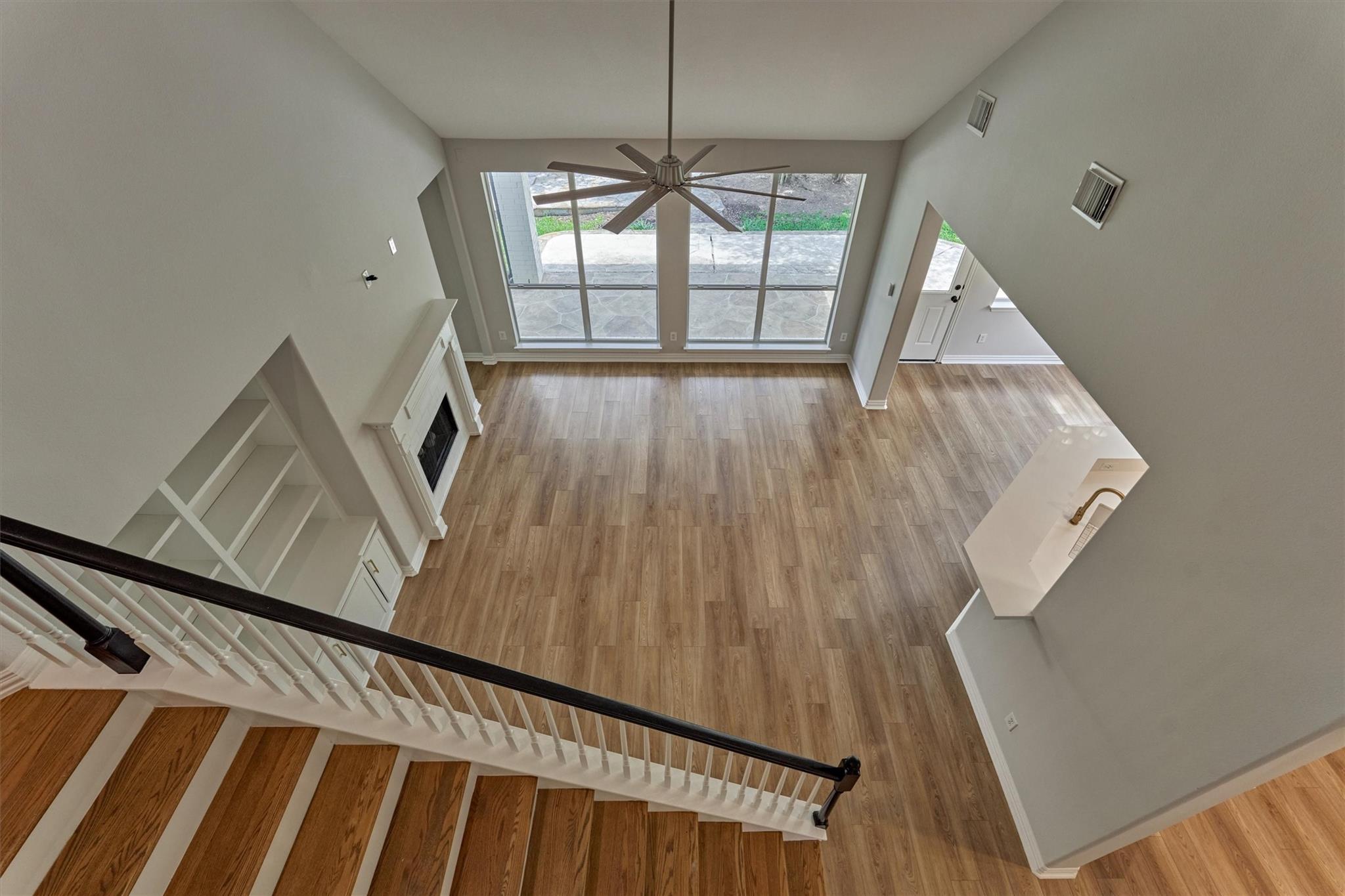 71 W Artist Grove Place