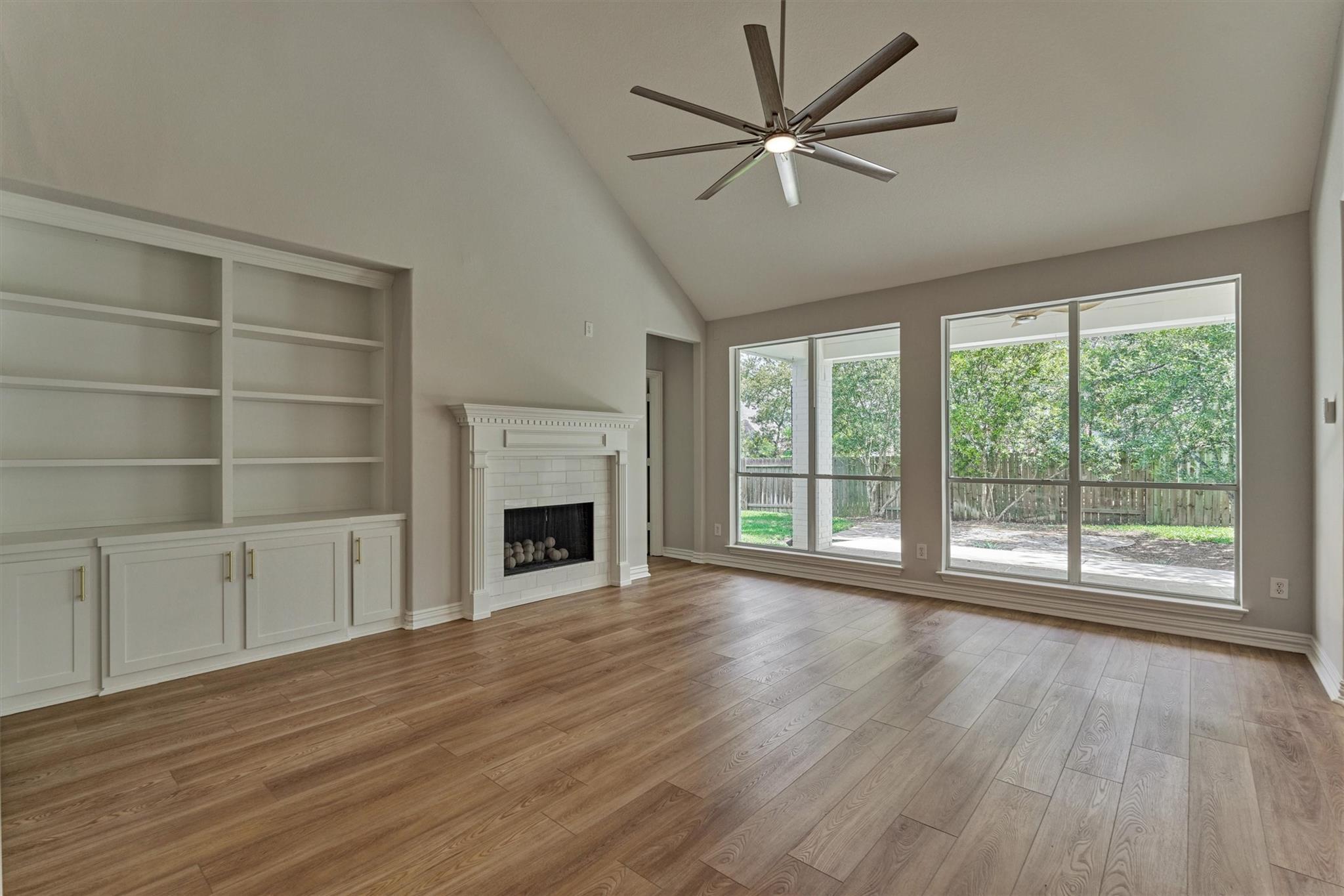 71 W Artist Grove Place