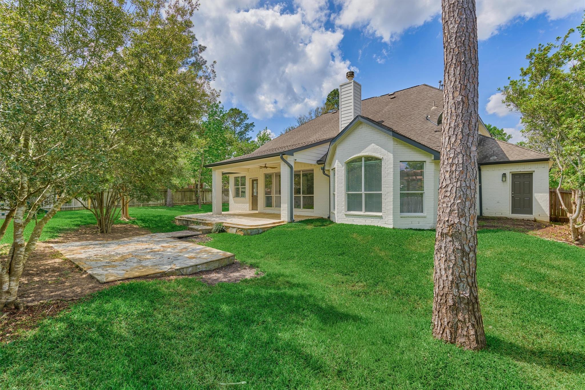 71 W Artist Grove Place