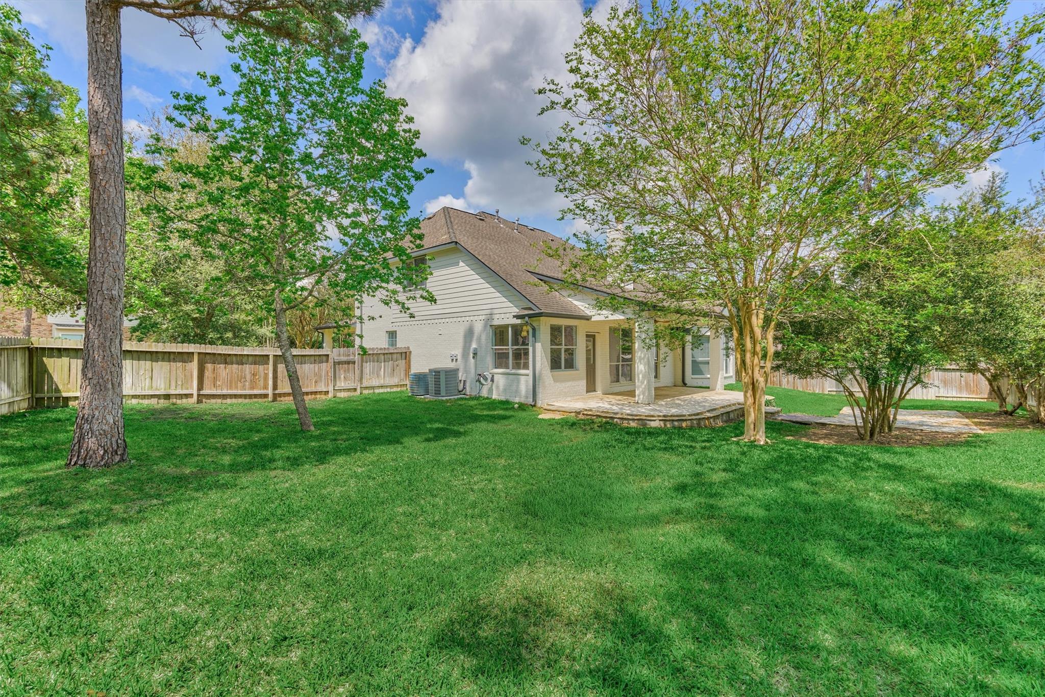 71 W Artist Grove Place