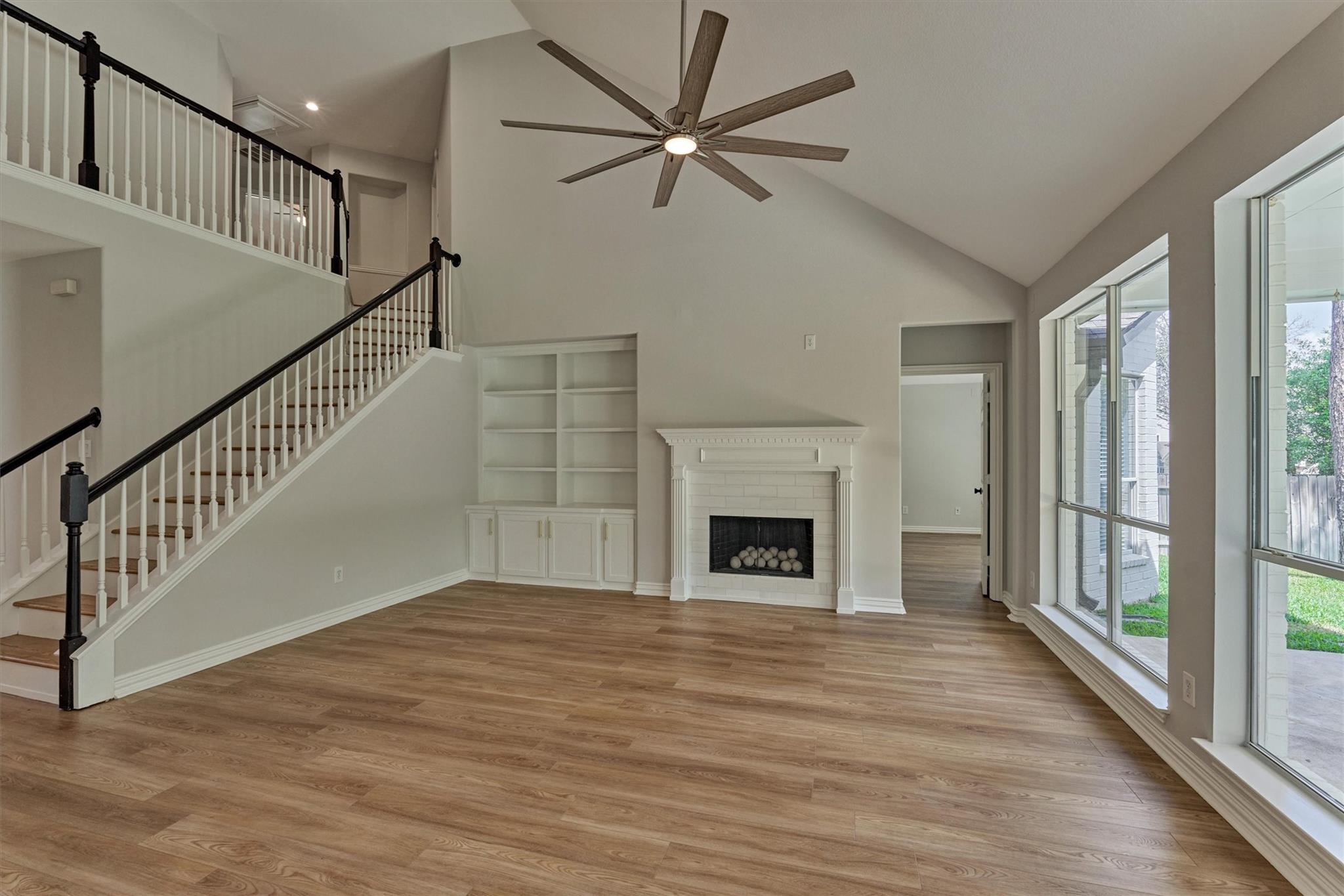 71 W Artist Grove Place