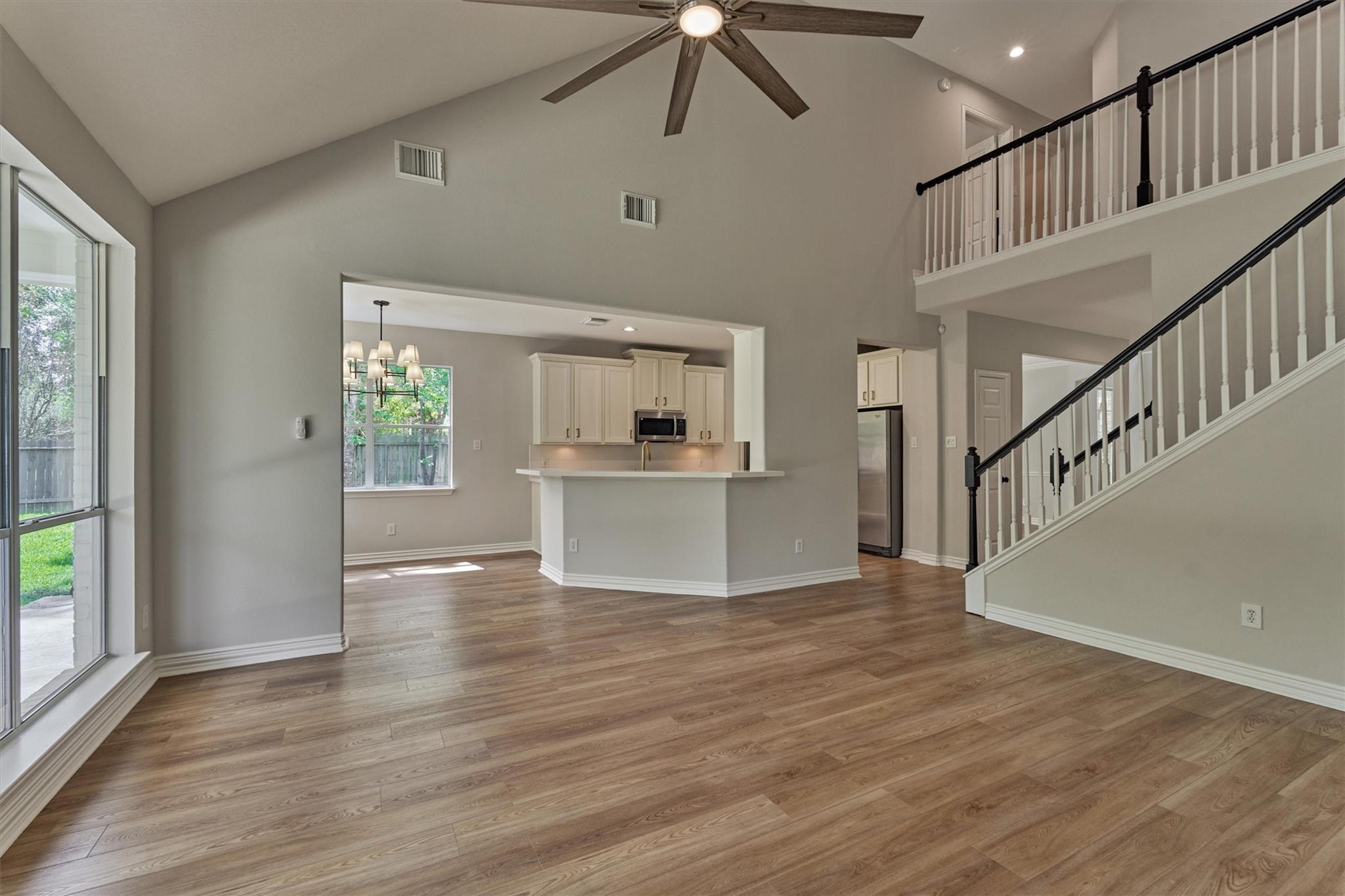 71 W Artist Grove Place