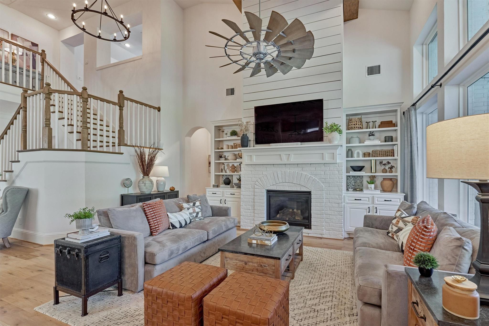 87 W Sawyer Ridge Drive