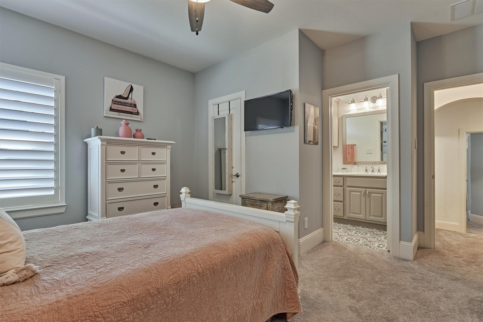 87 W Sawyer Ridge Drive