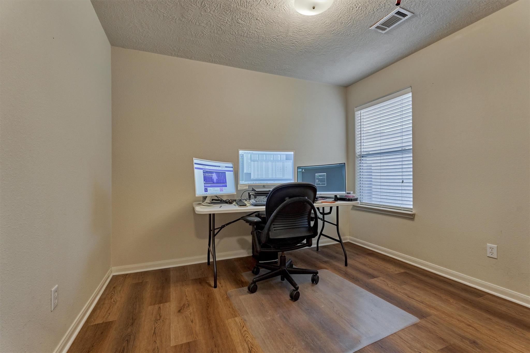 4926 Comal River Loop