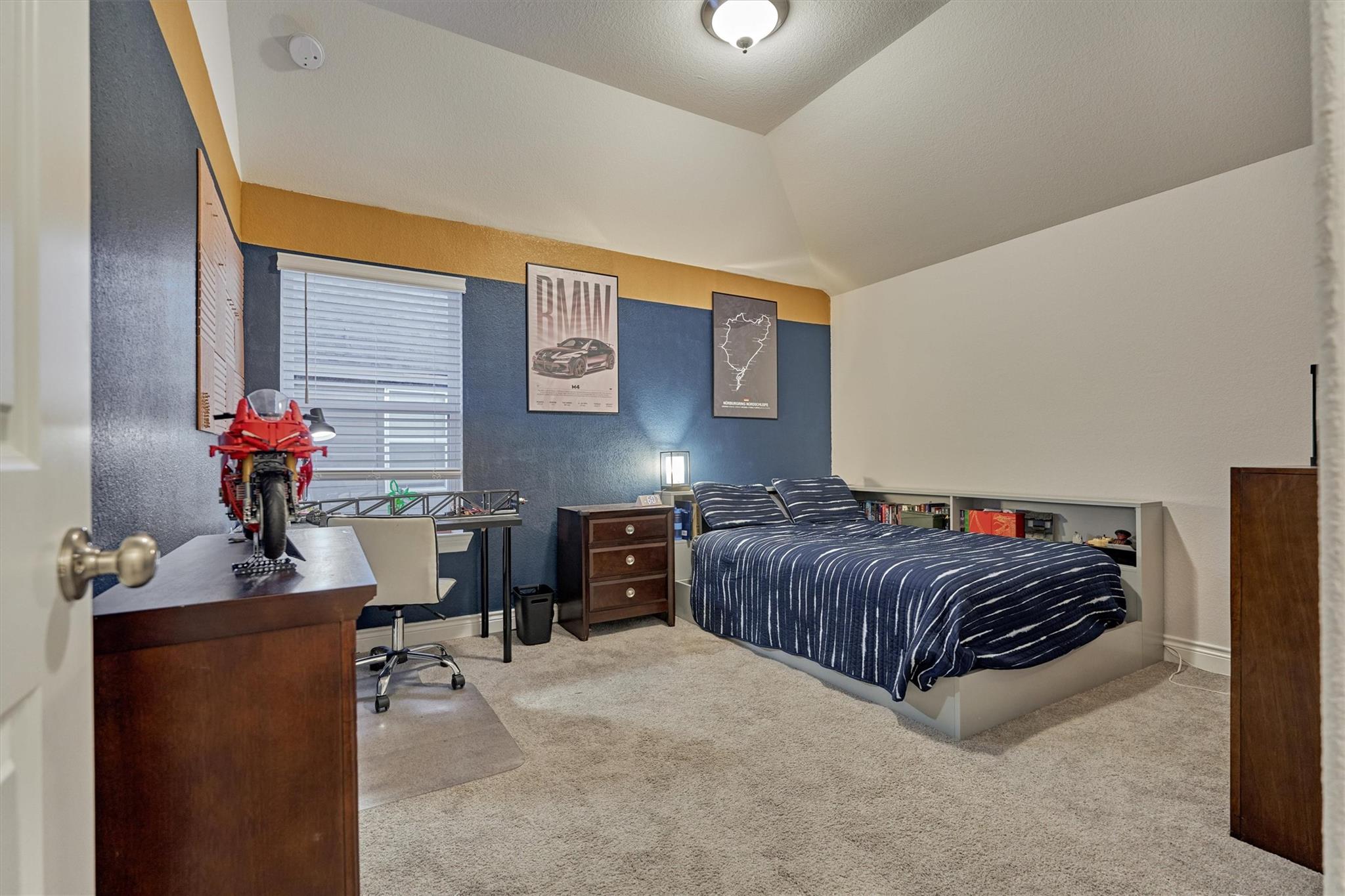 15230 Tree Swallow Court