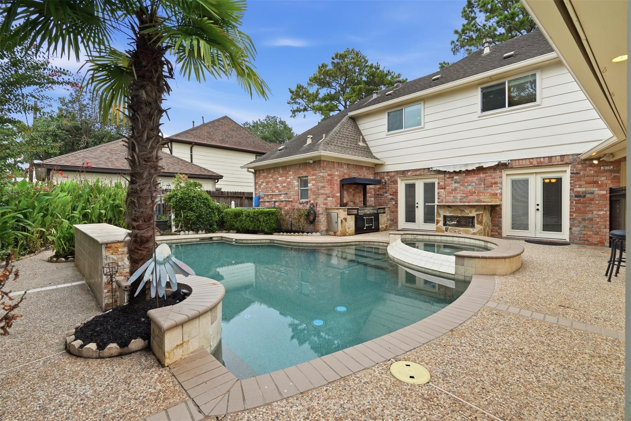 8310 Mentmore Drive