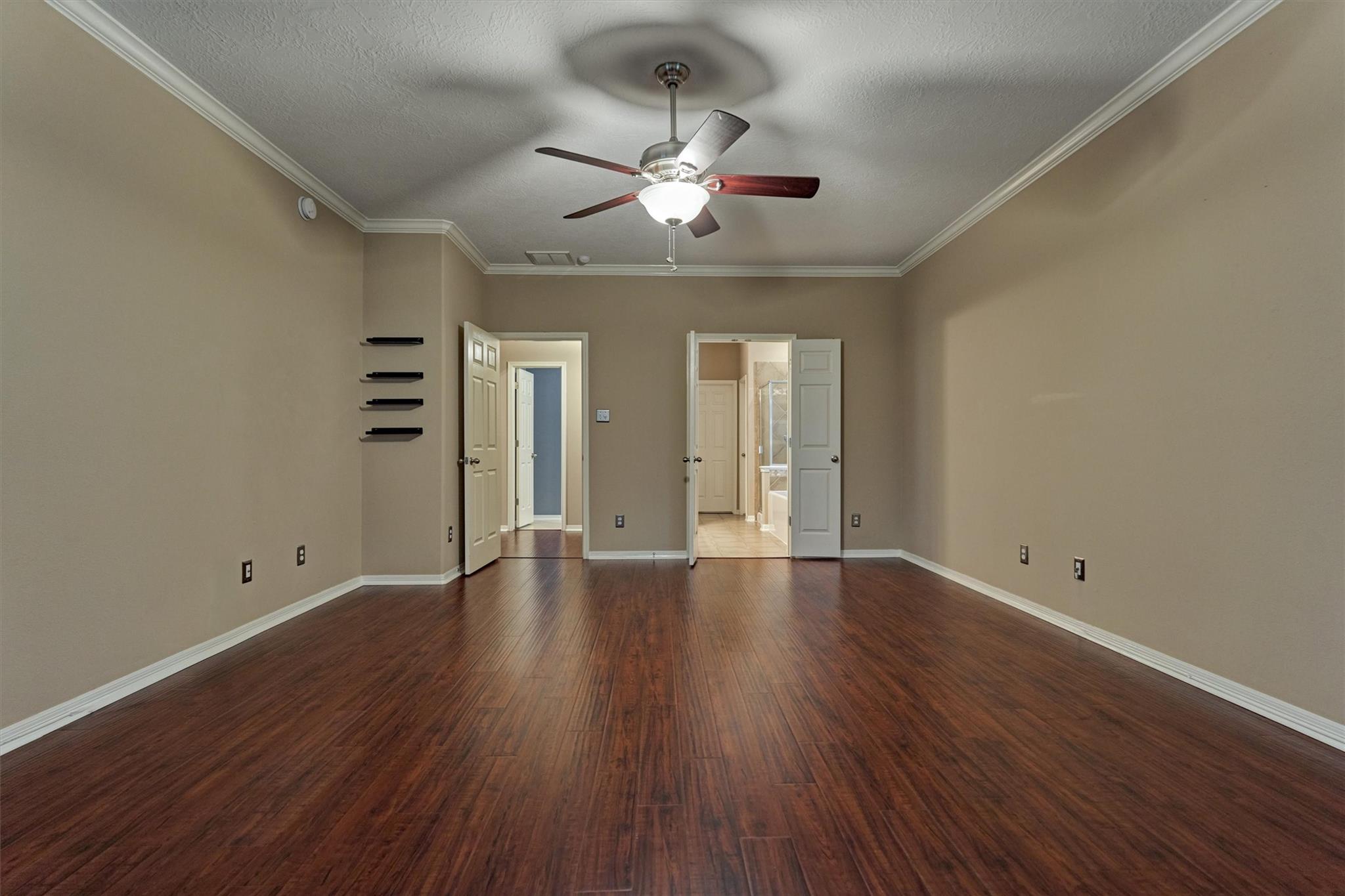 8406 Oak Villa Court