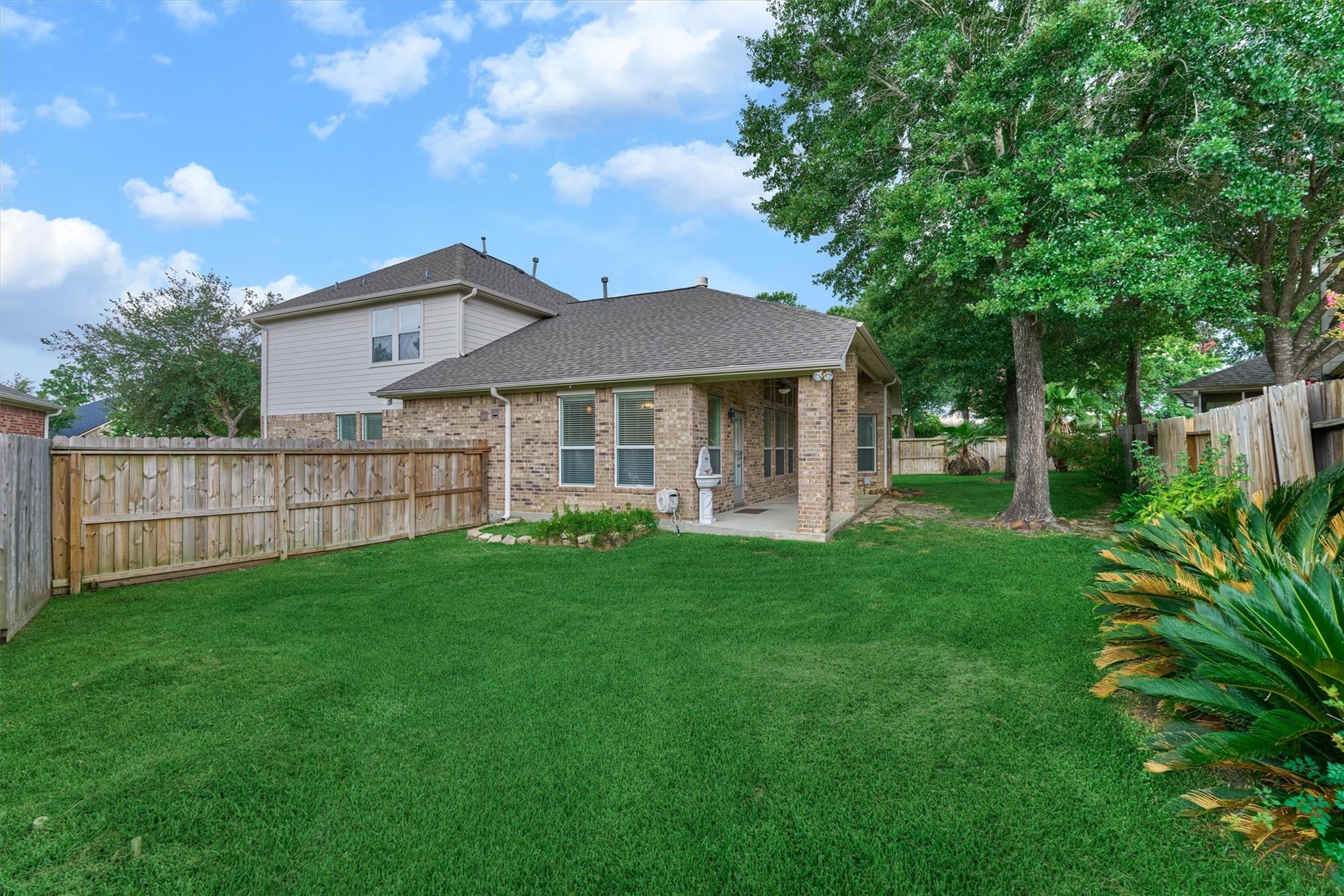 8406 Oak Villa Court