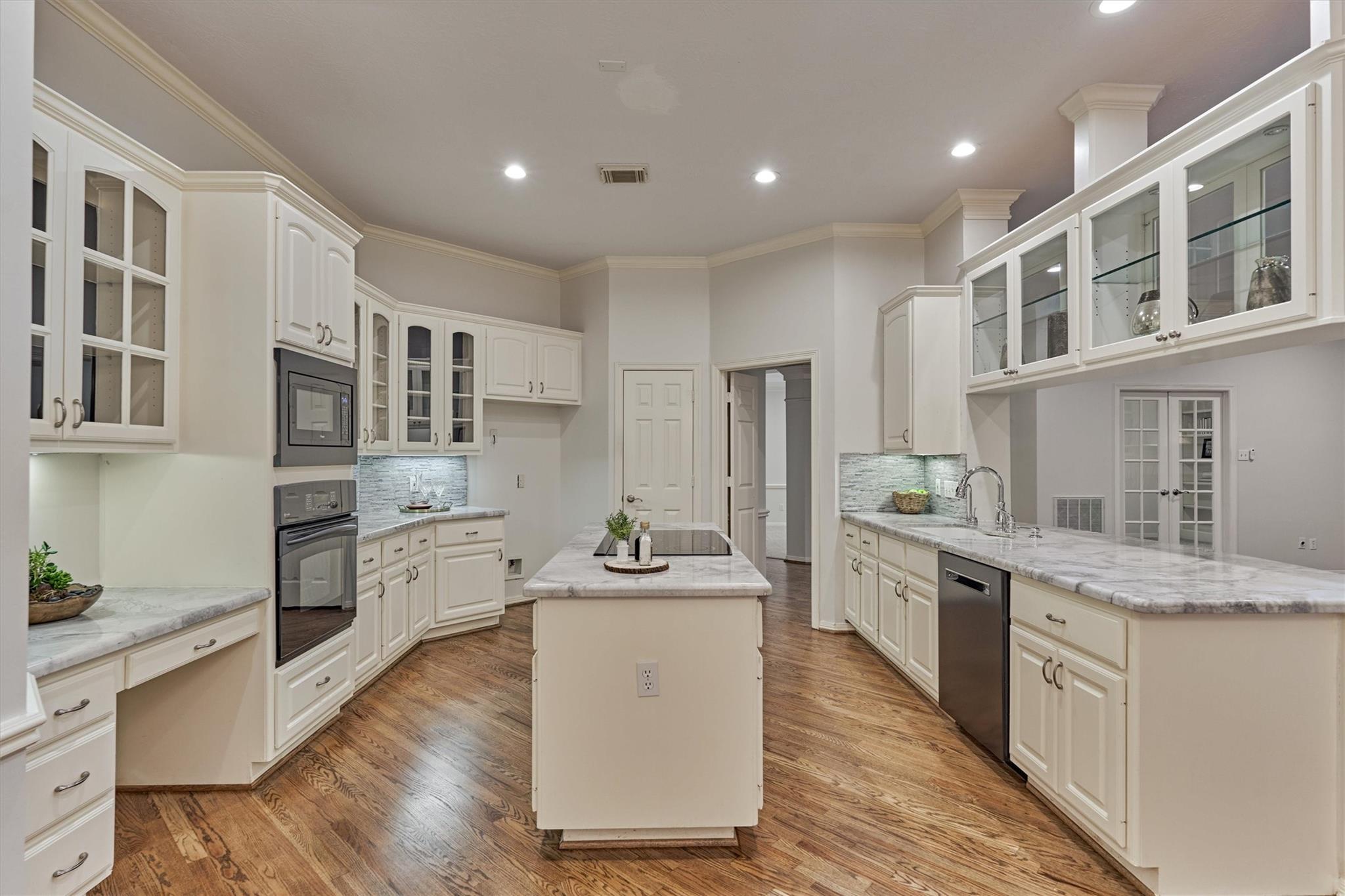 74 S Castlegreen Circle