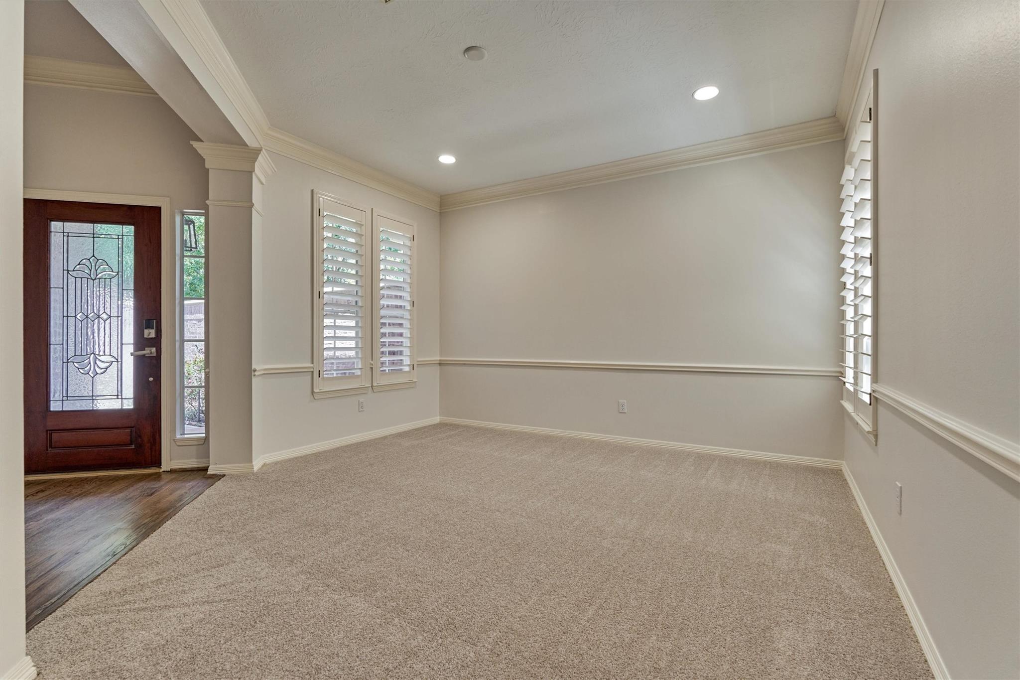 74 S Castlegreen Circle