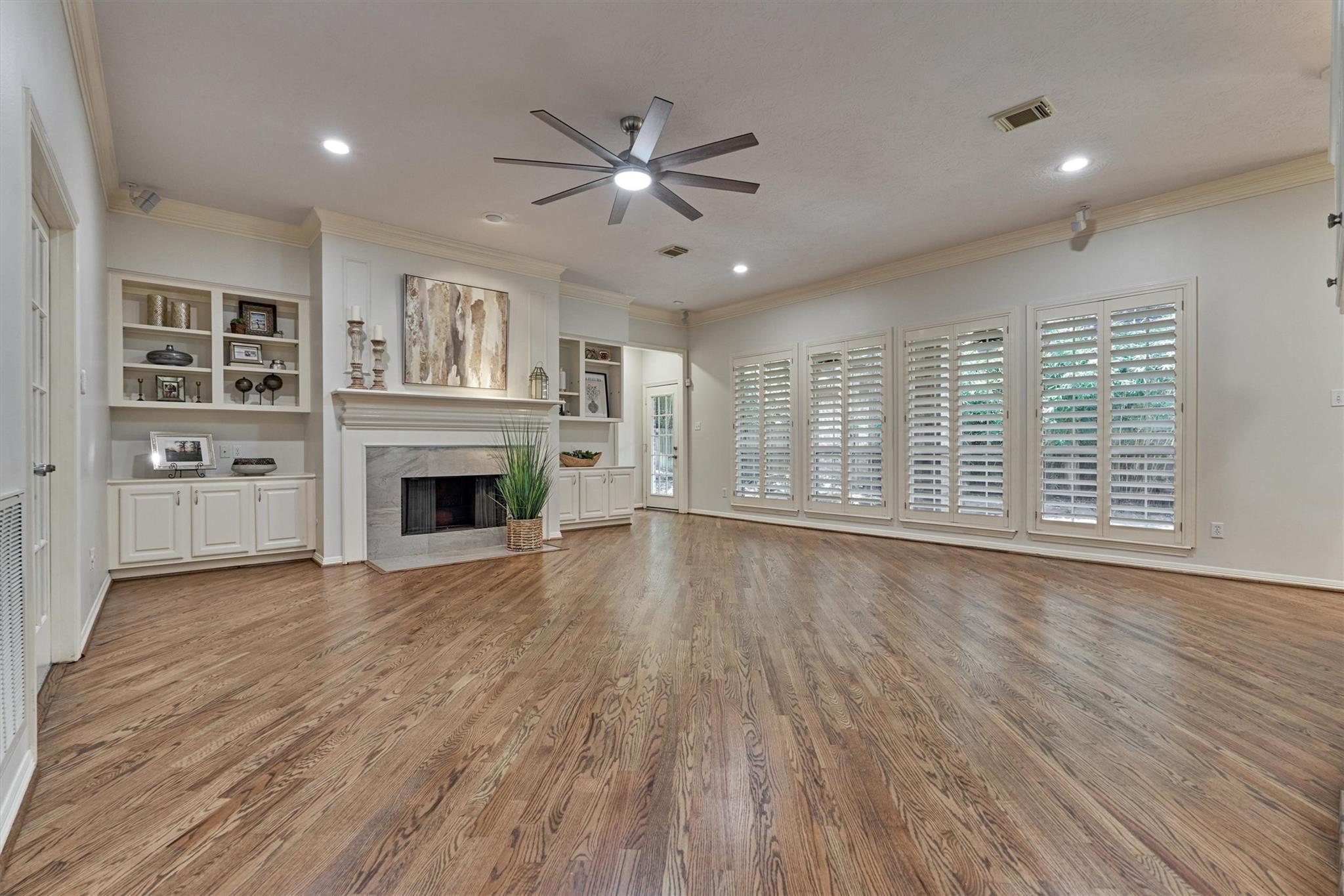 74 S Castlegreen Circle