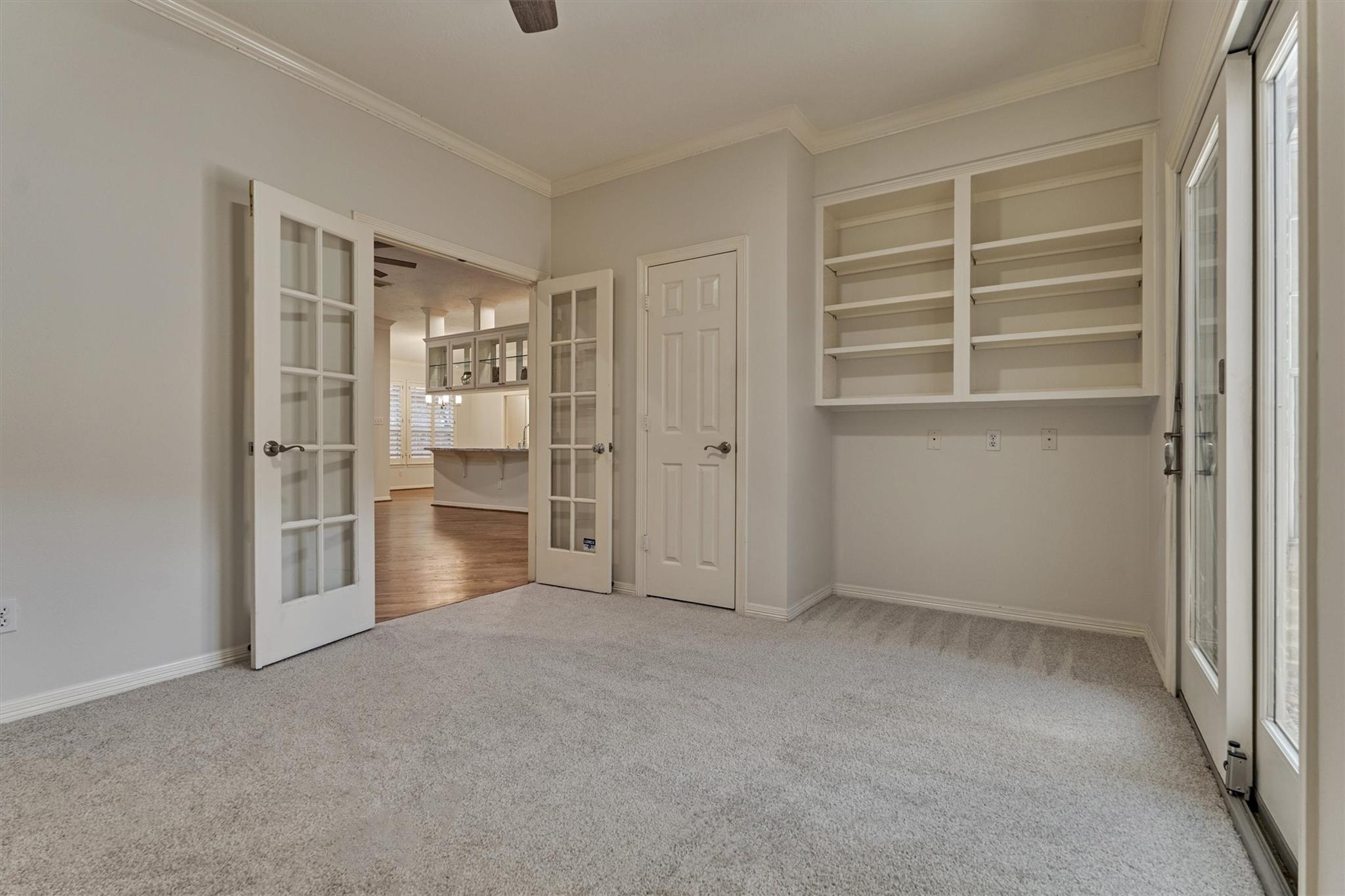 74 S Castlegreen Circle