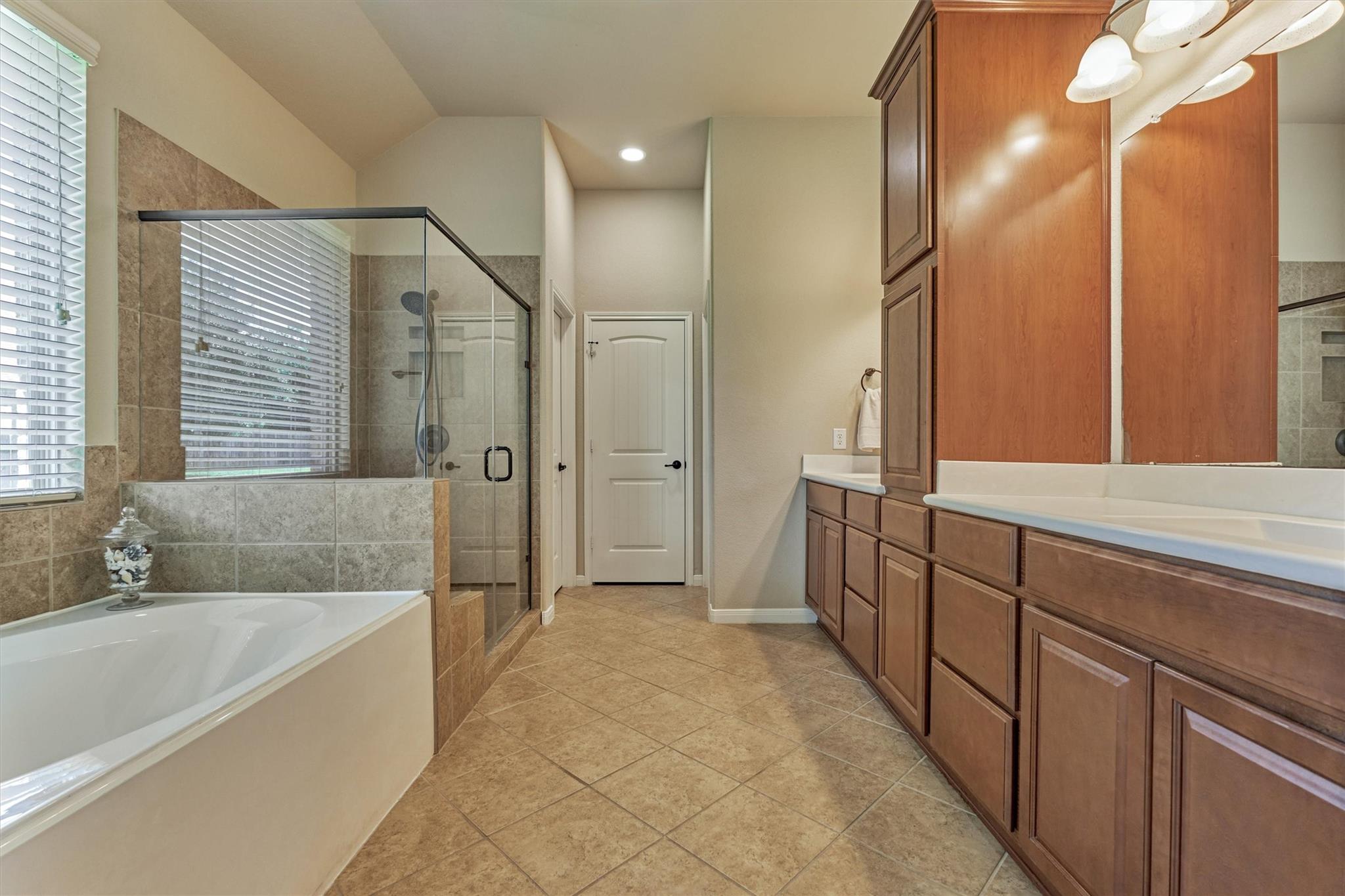 21007 Courtly Manner Court