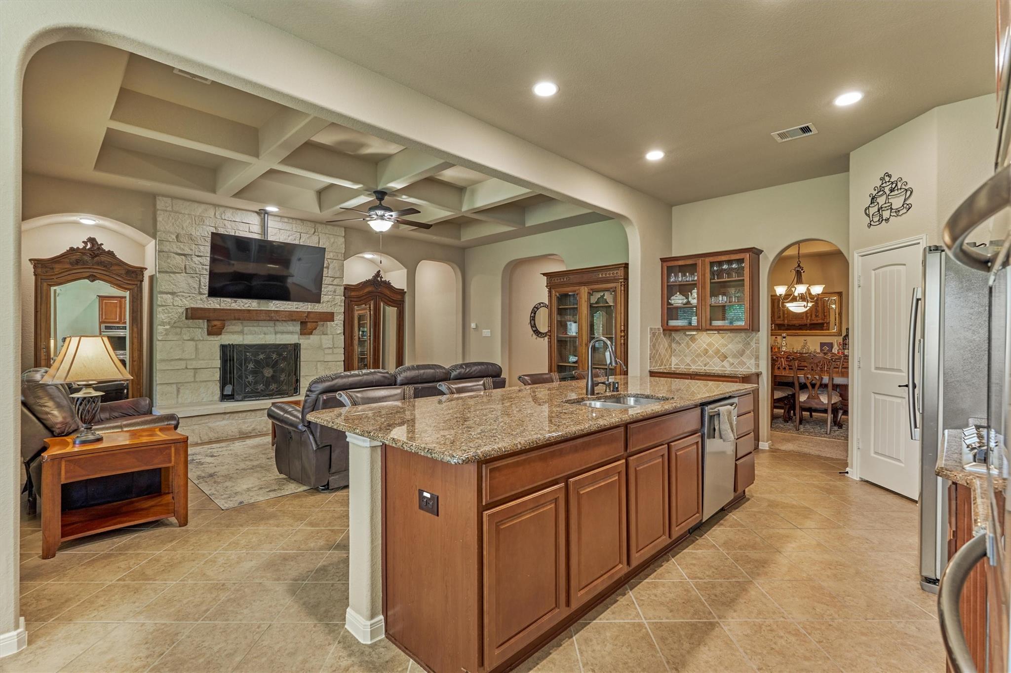 21007 Courtly Manner Court
