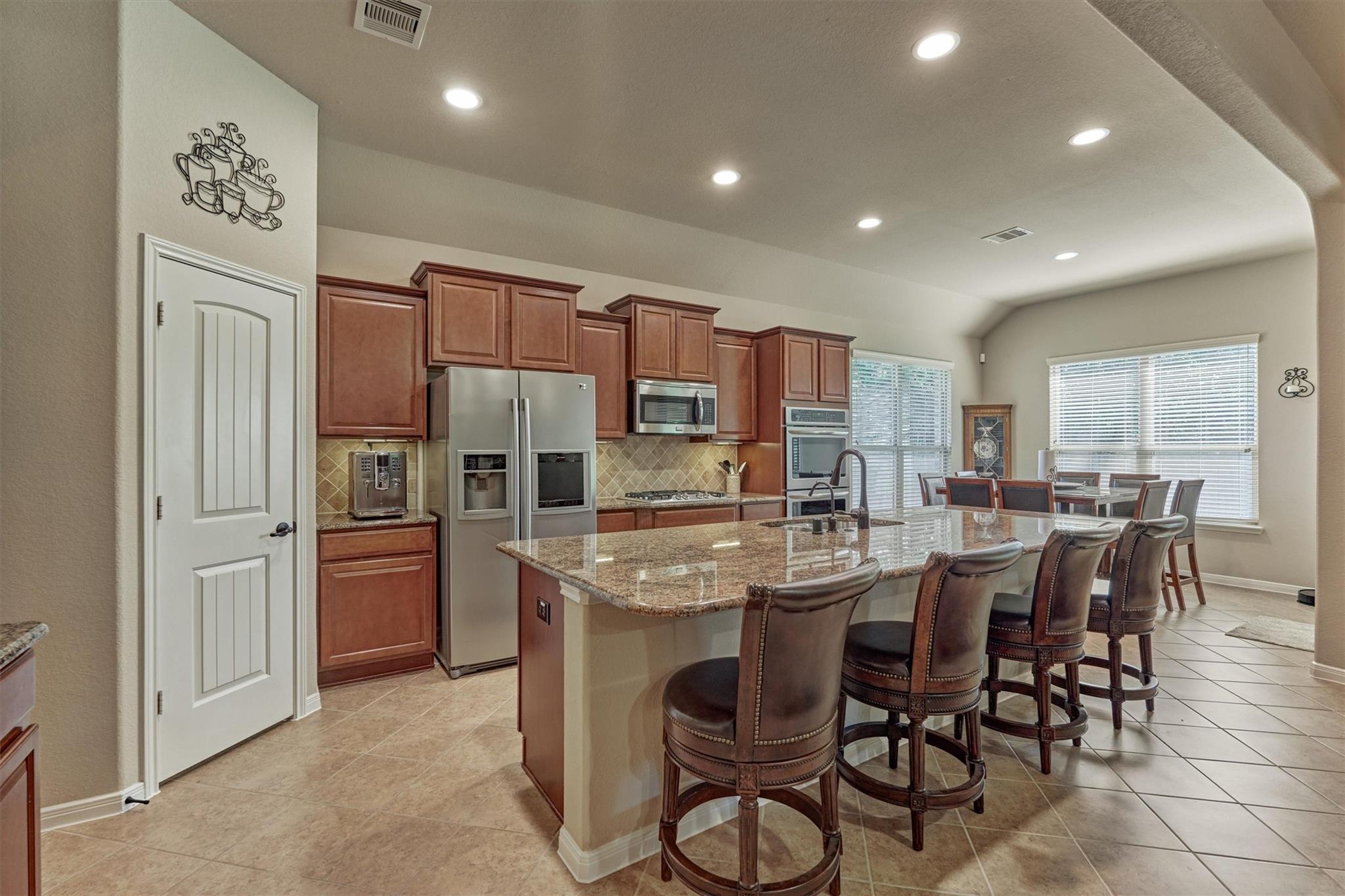 21007 Courtly Manner Court