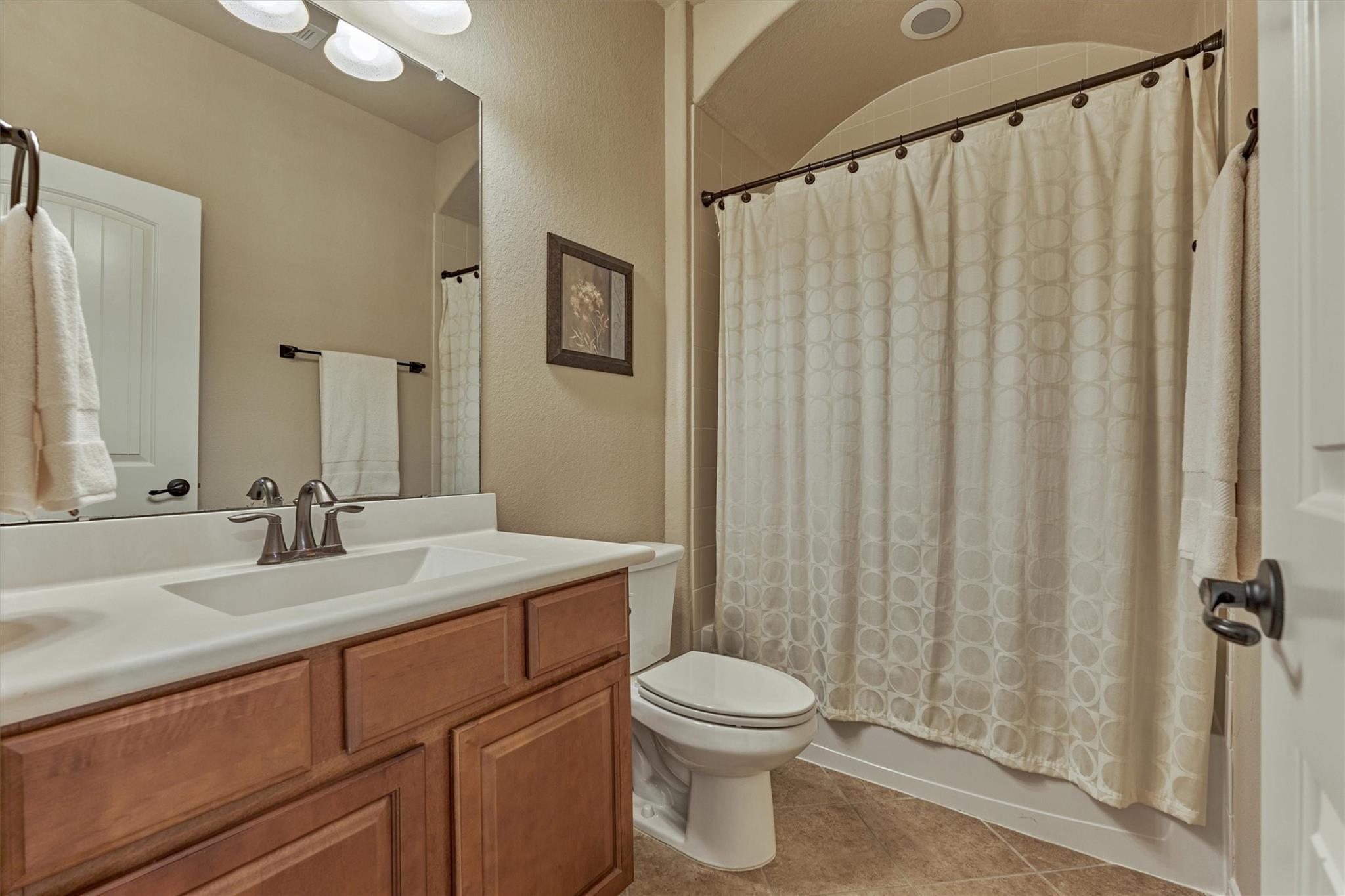 21007 Courtly Manner Court