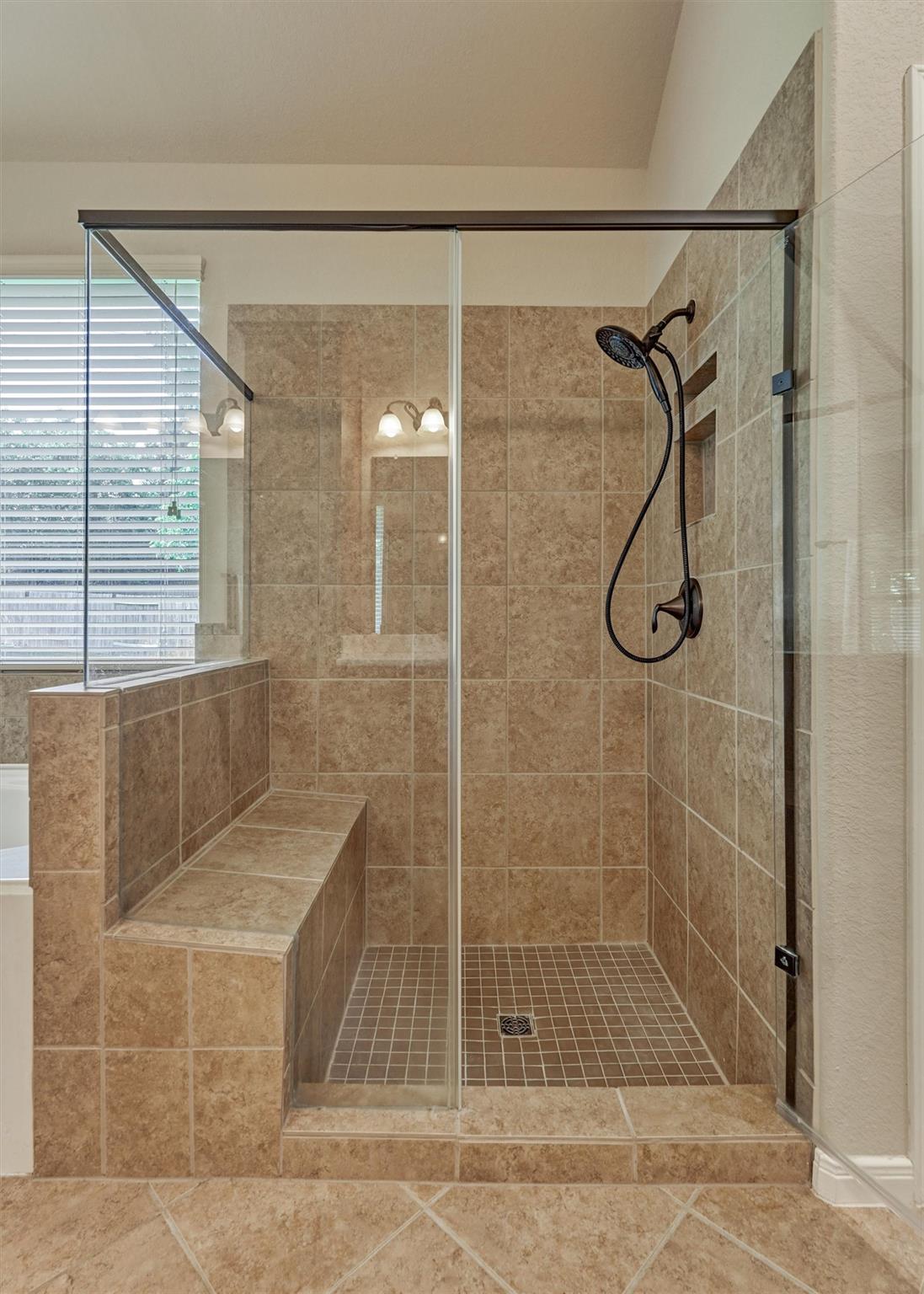 21007 Courtly Manner Court