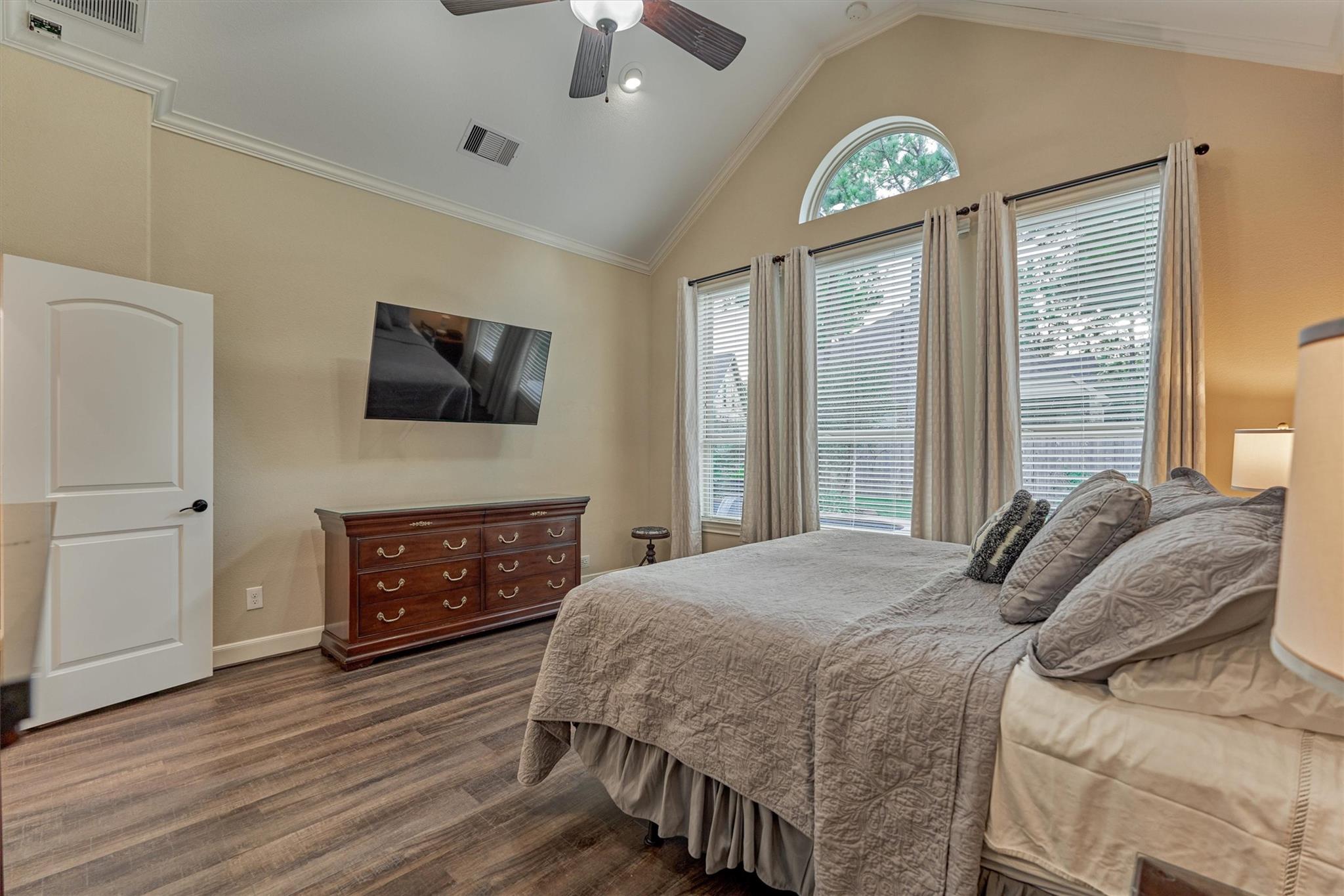 15 Camplight Court