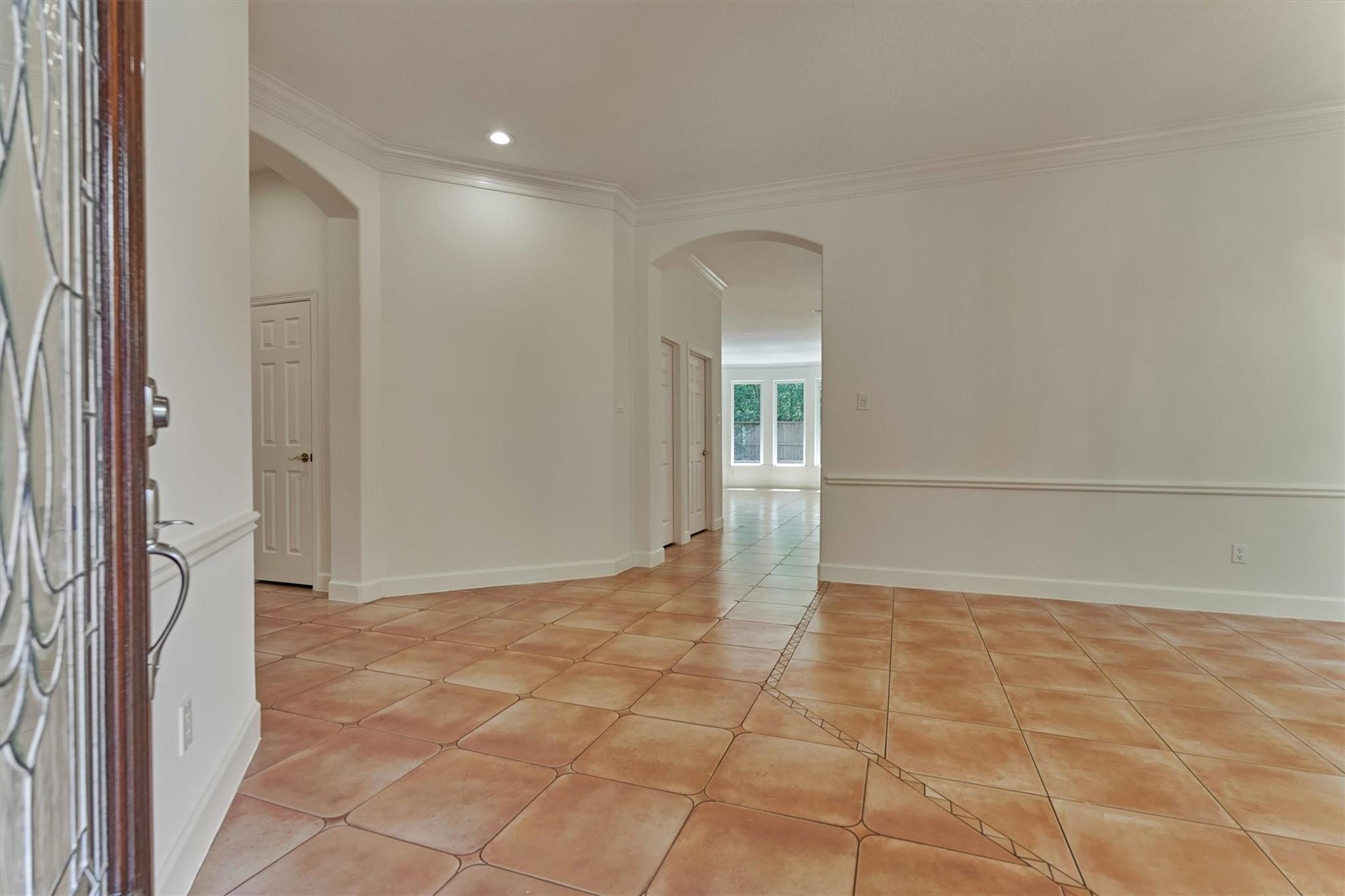 66 S Castlegreen Circle