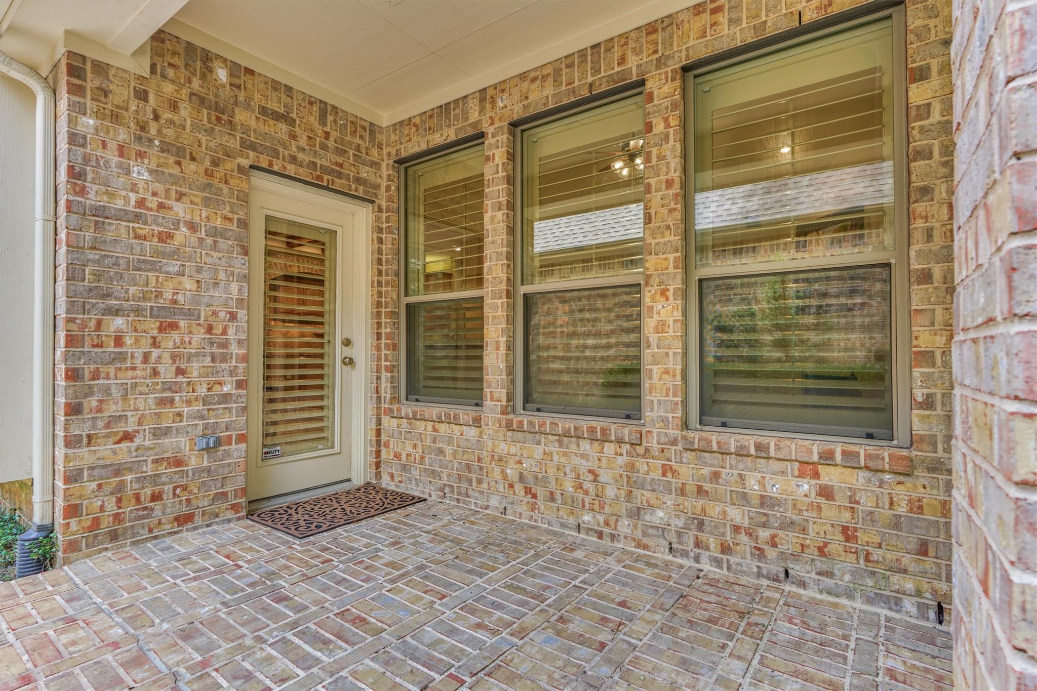 42 Carlyle Place