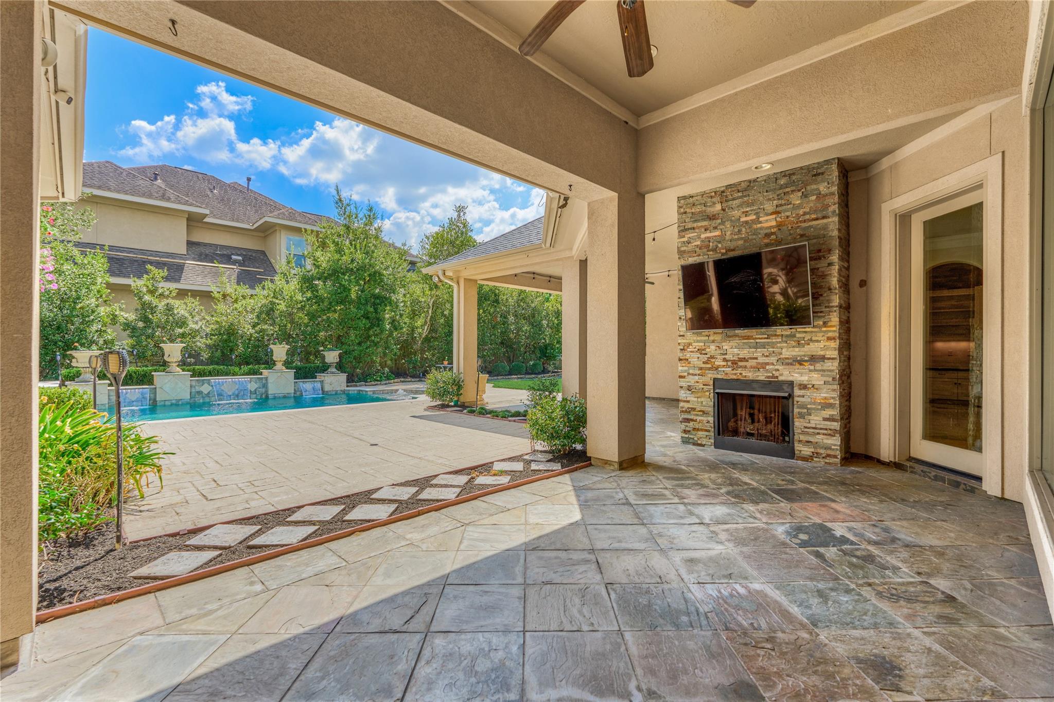 8003 Marshall Falls Drive