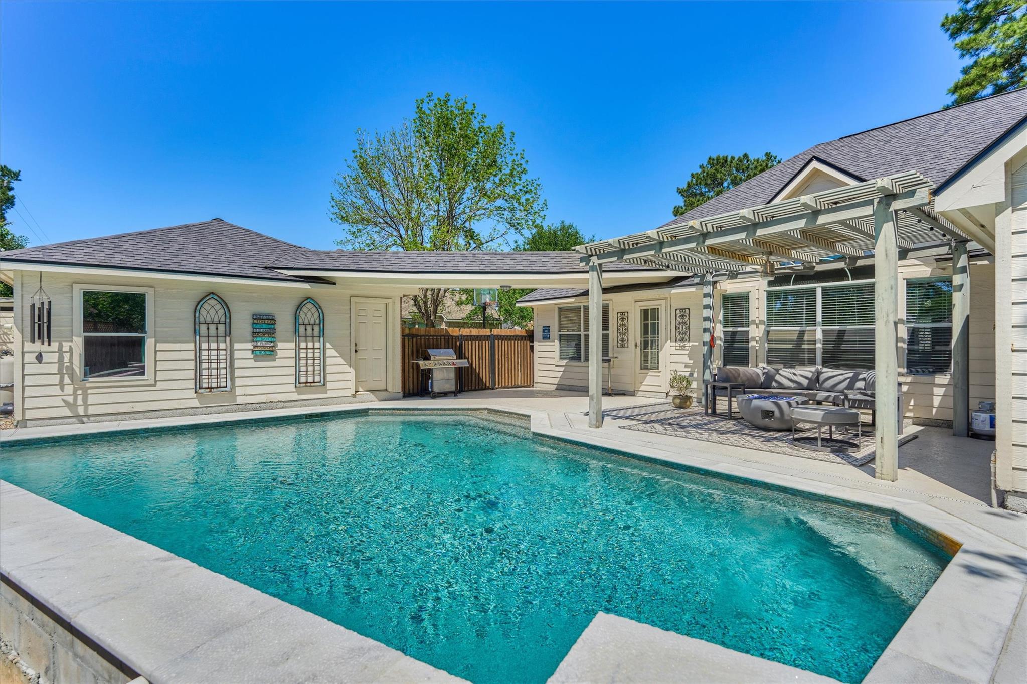 7411 Nicholforest Lane