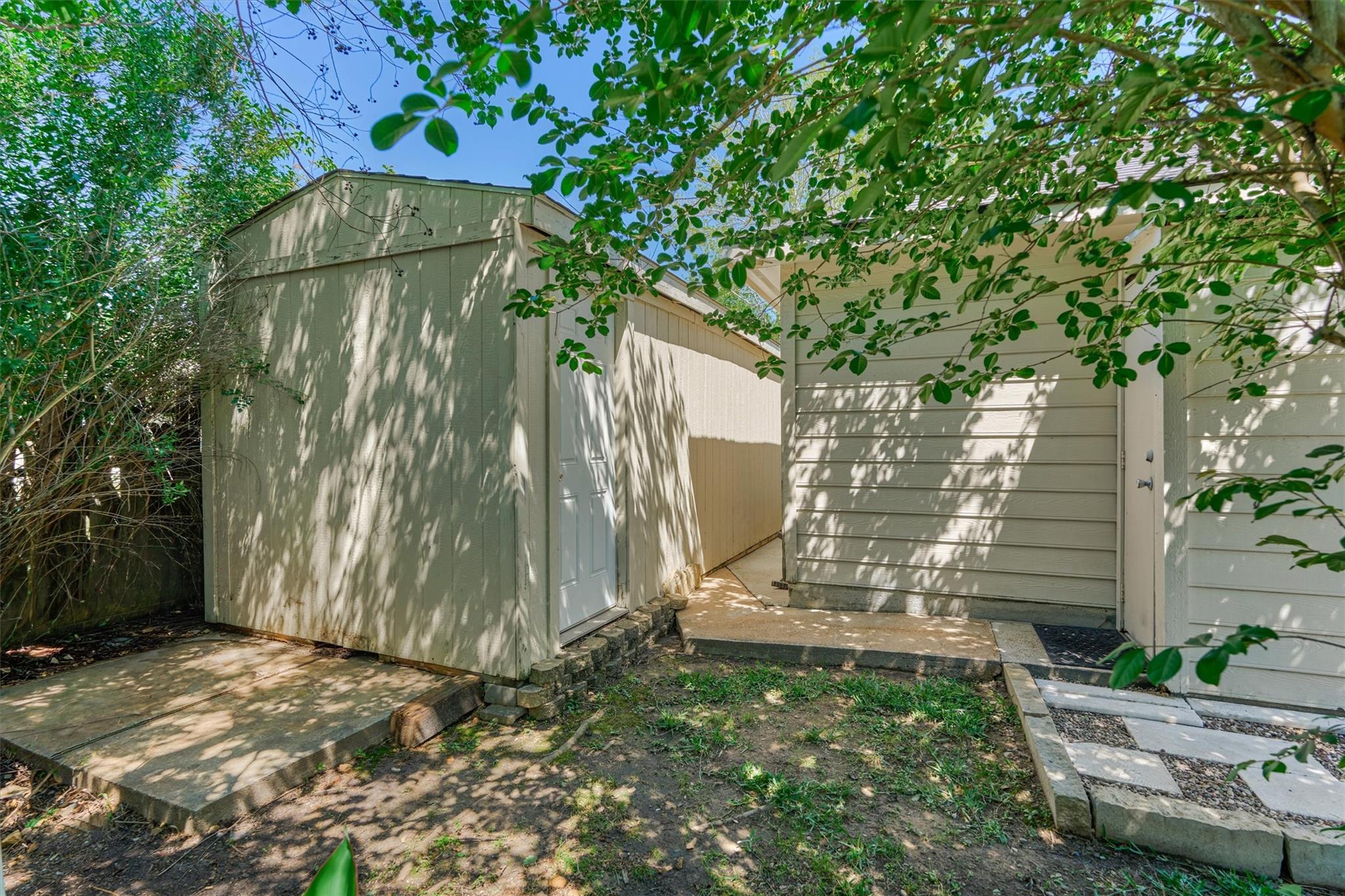 7411 Nicholforest Lane