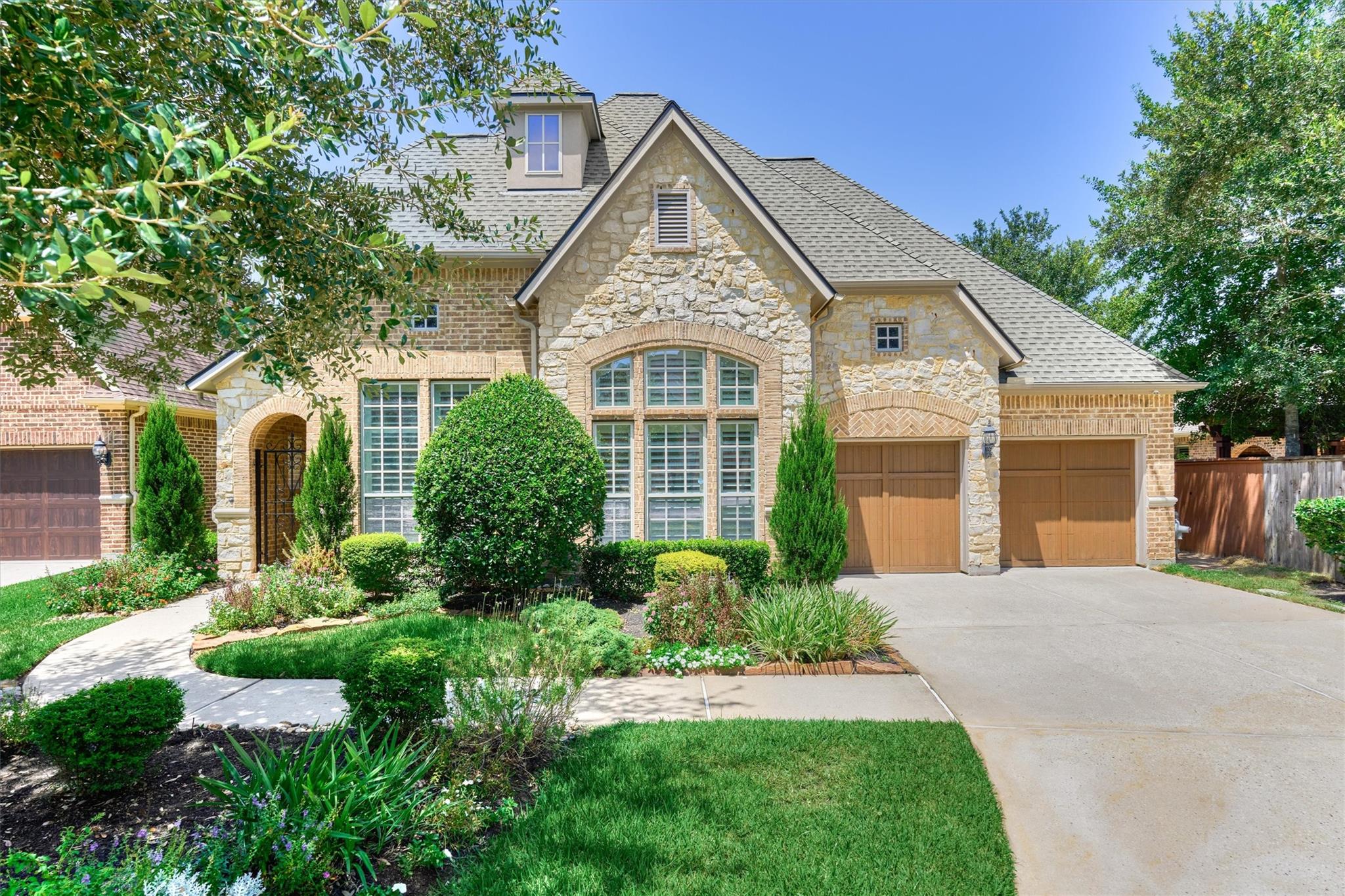 15 Ramey Heights Court
