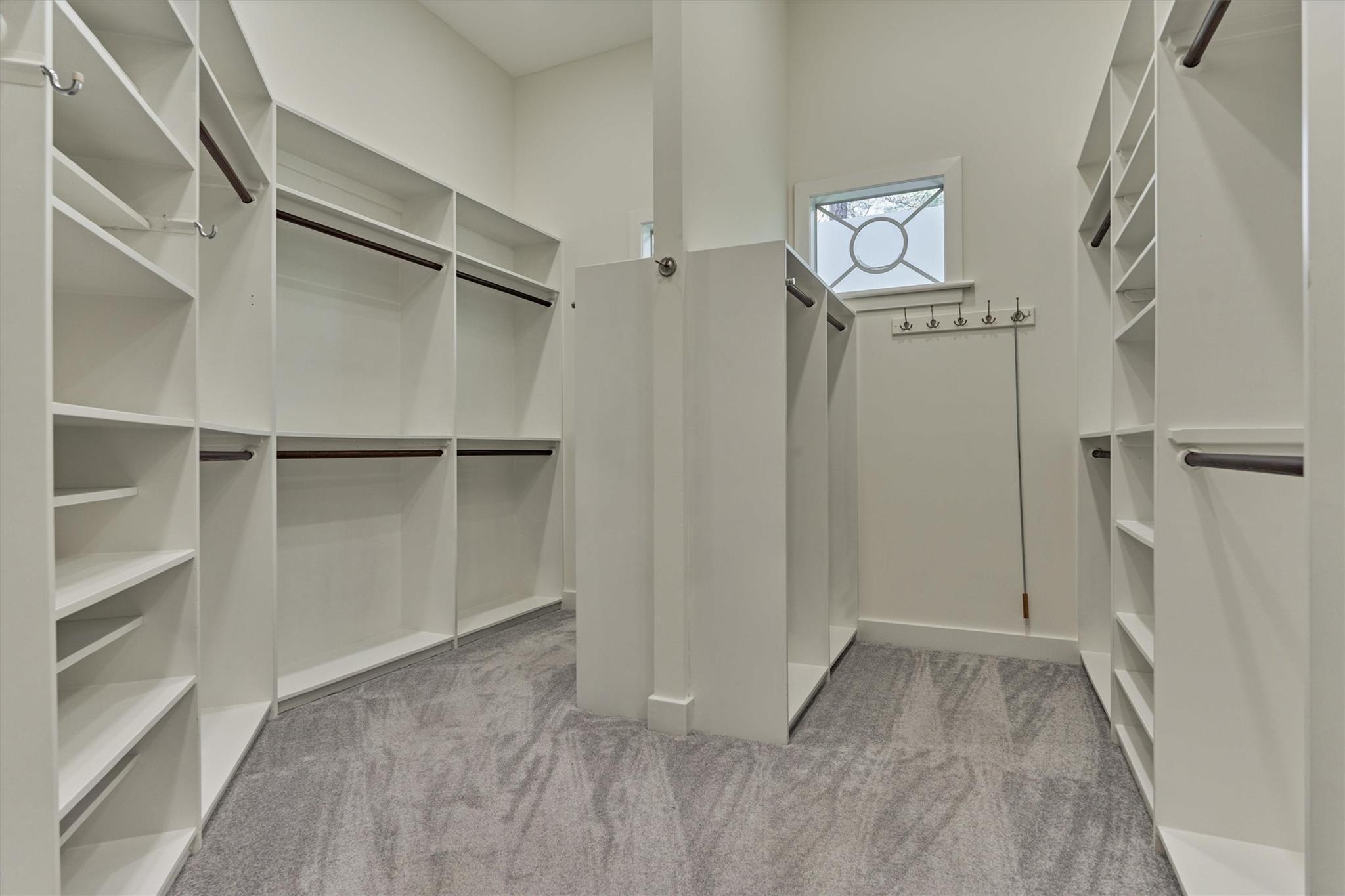 43 Meadow Brook Place