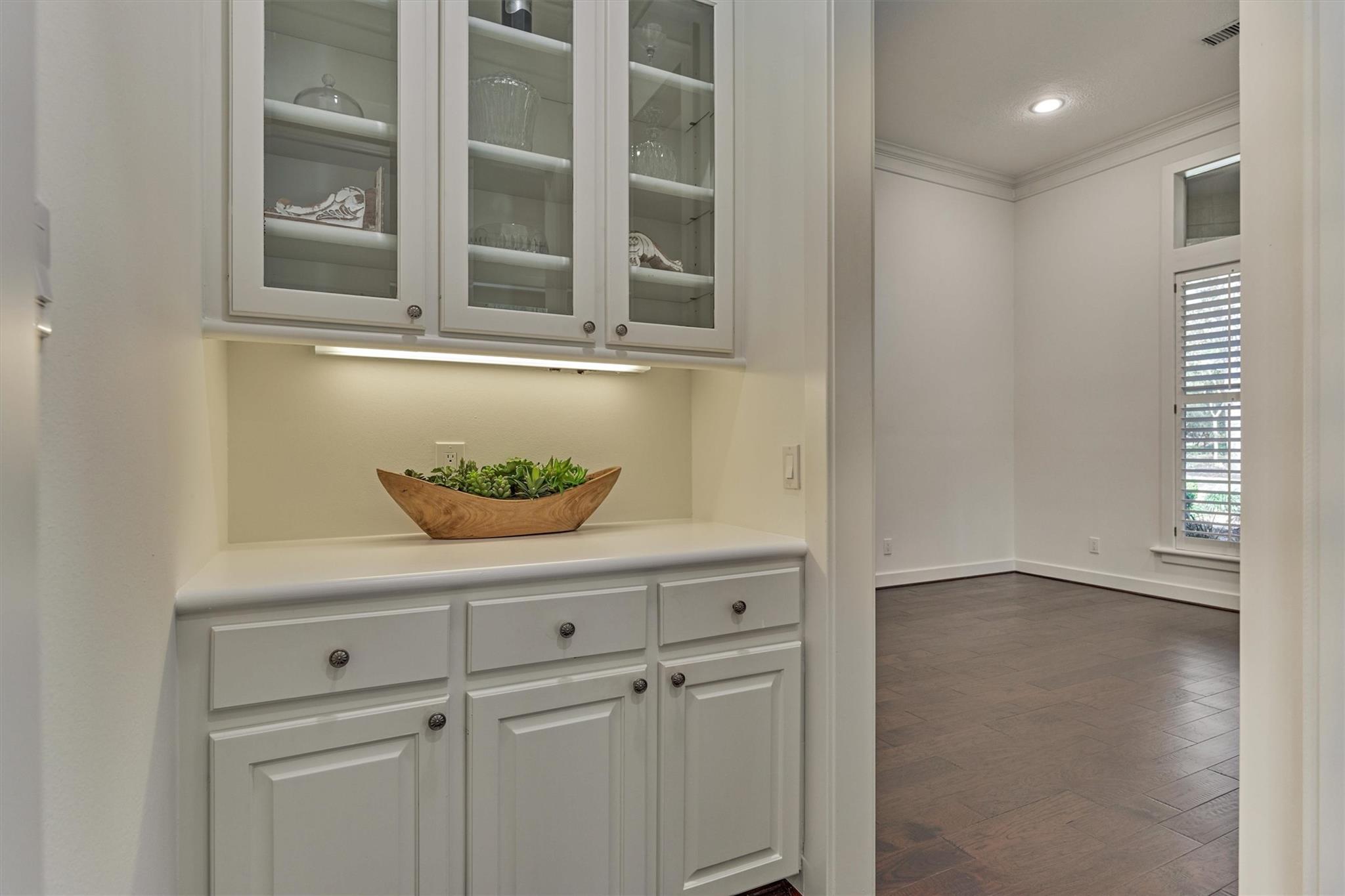 43 Meadow Brook Place